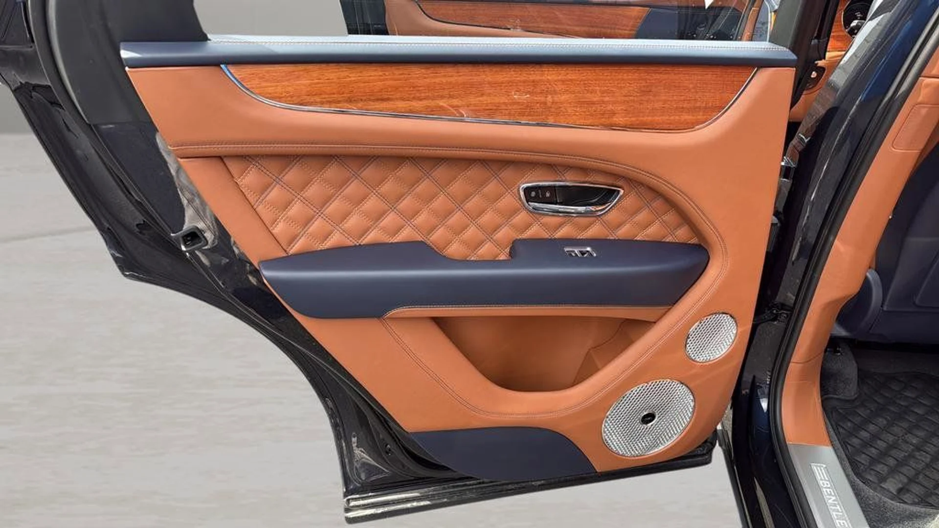 mph023_192282208_38463474b686424197737022e6675e65_1824ef4db2