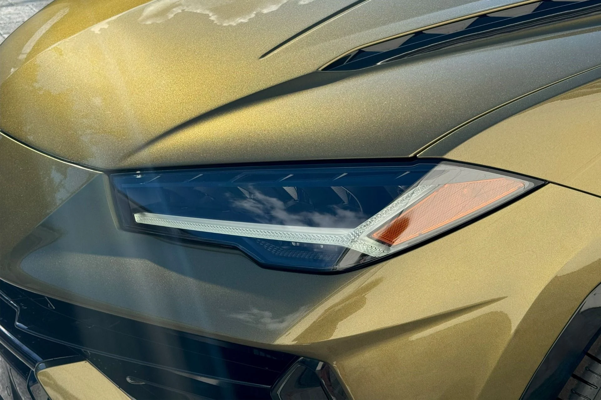 mph023_1923285608_Used_2024_Lamborghini_Urus_S_1738172756_6847fd5c9c