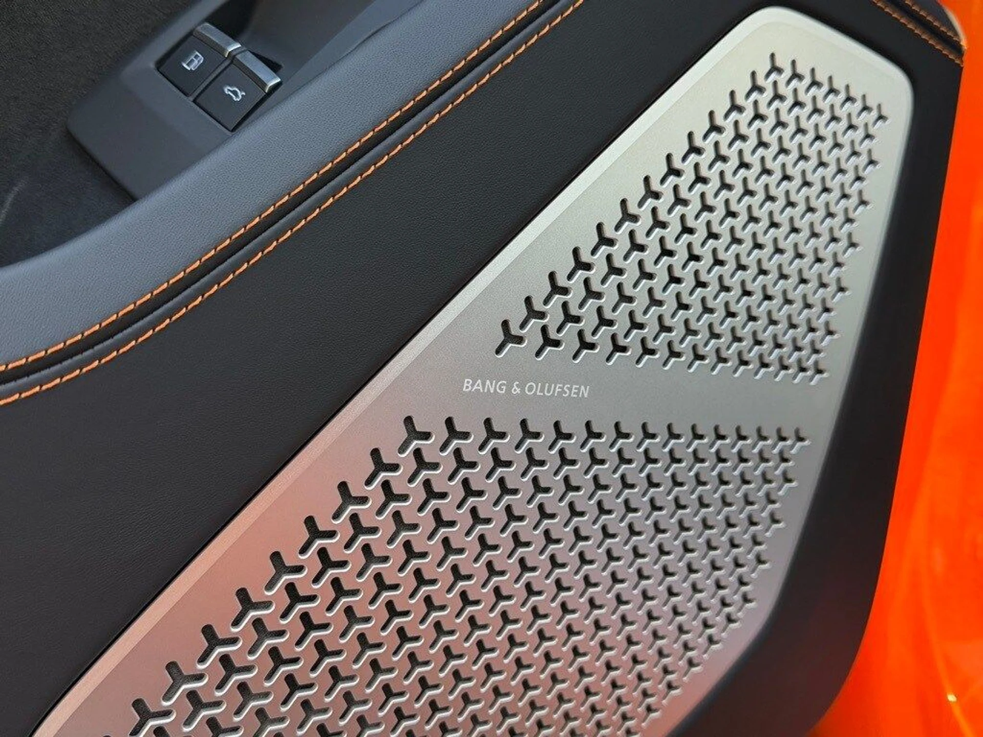 mph023_1928767882_6fa80169b75b8d9c8ae7cb8fccbcc17cx_4253832cff