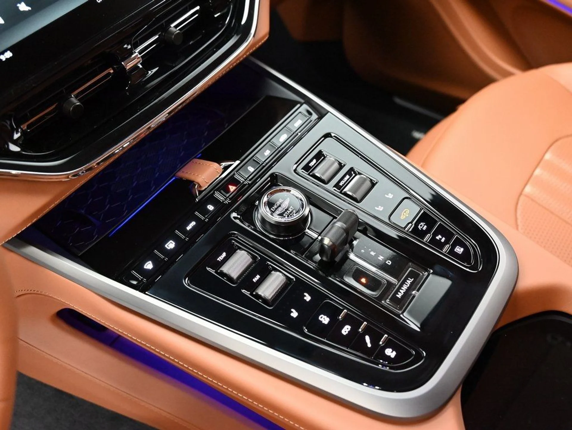 mph023_1930236976_d8fb16b91cb1cd4e242d1b6ee595b888_af9dd0d7fa