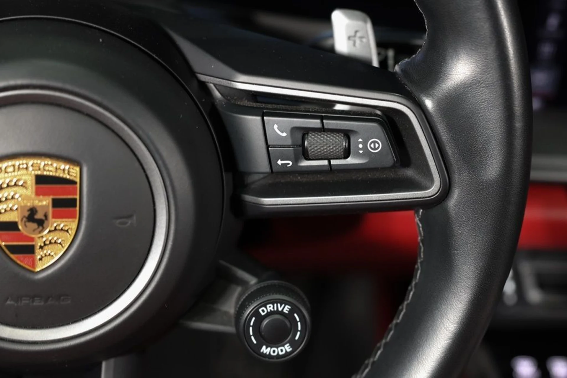 mph023_1933304038_13g7lhuyi73siuh1k5a3409o5yzn_79e1546c1a