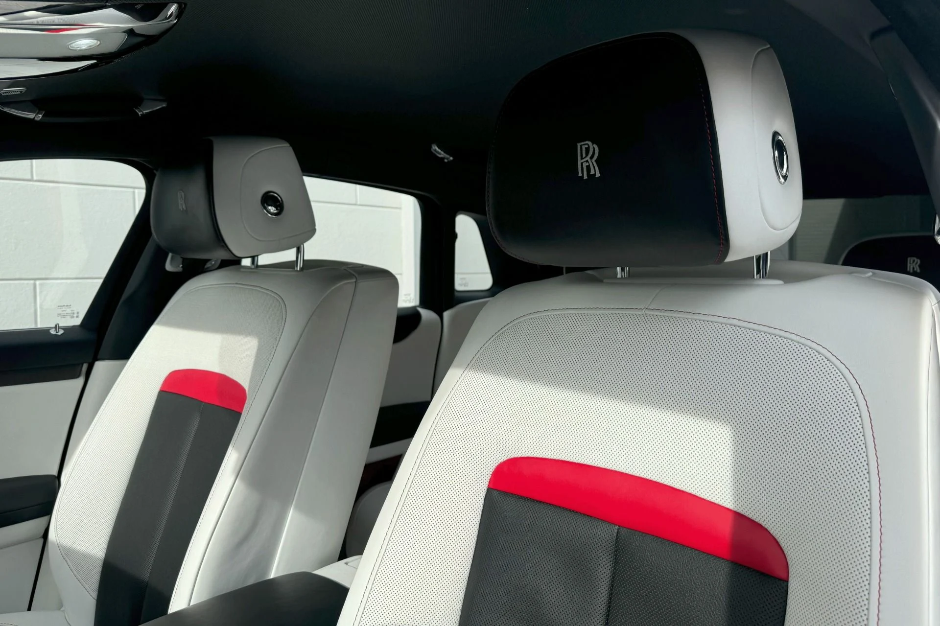 mph023_1949113828_Used_2022_Rolls_Royce_Ghost_1751353922_718b7918d2