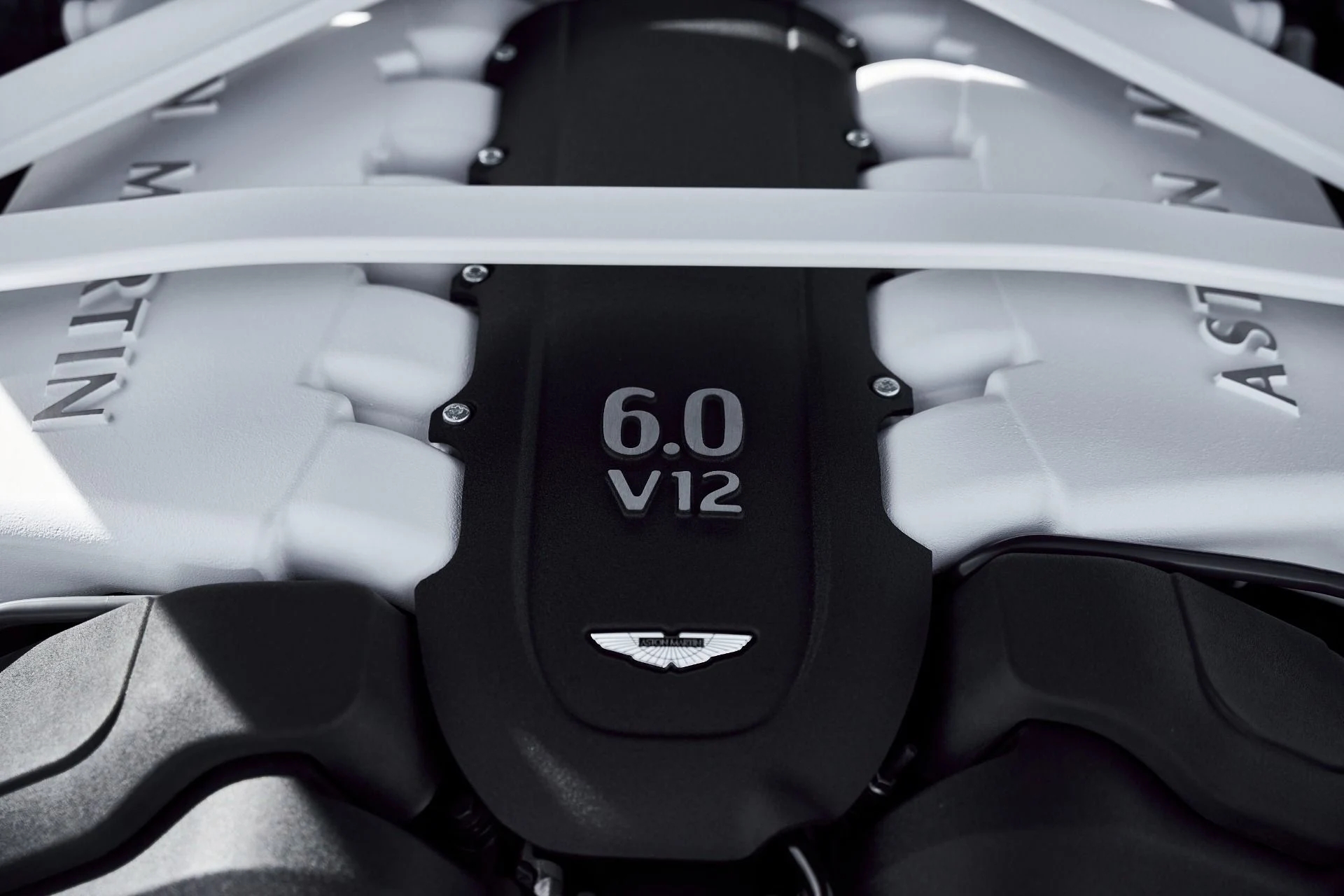 mph023_1956147549_Used_2014_Aston_Martin_Vanquish_V12_1773193798_745471c09b