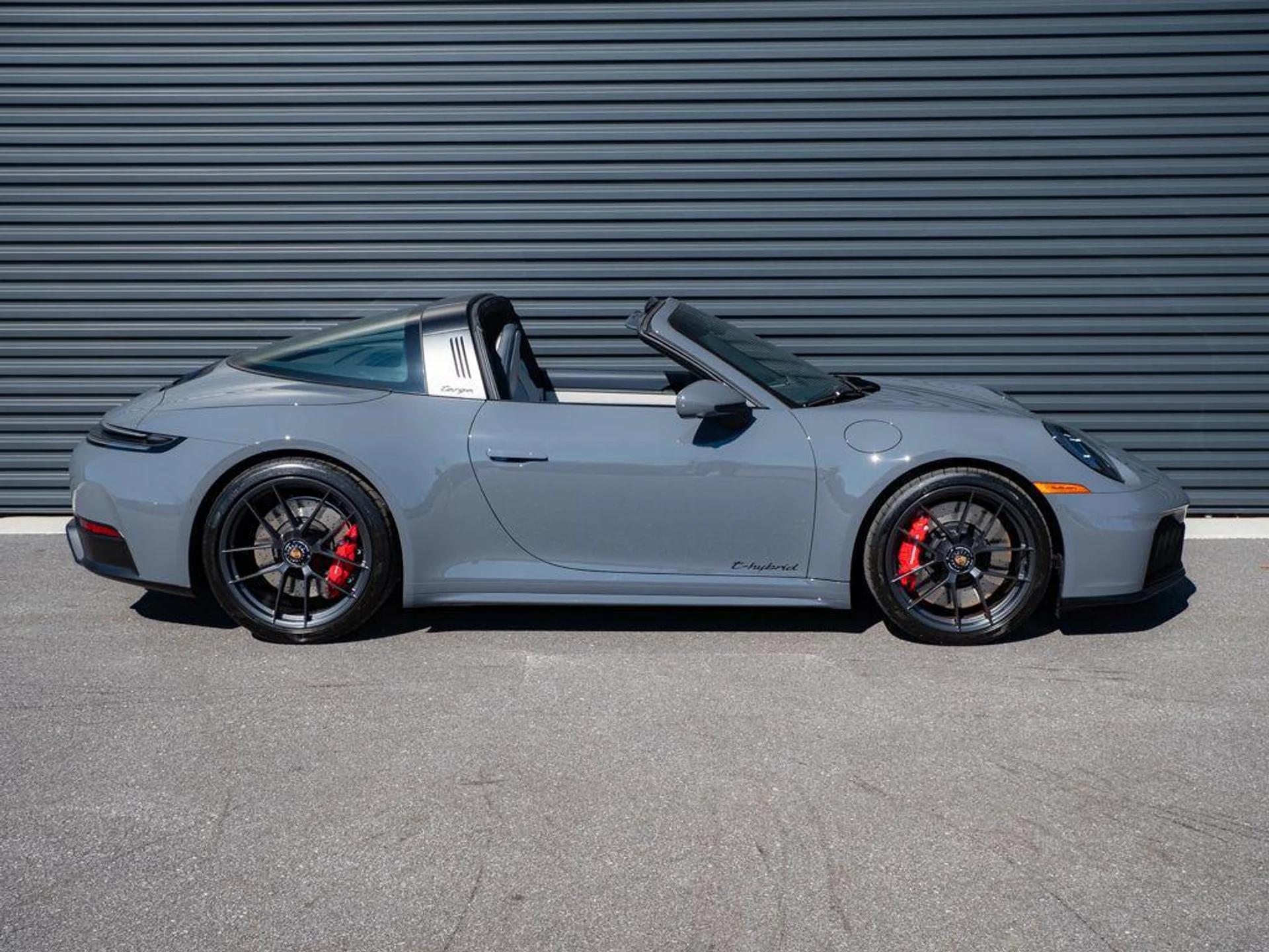 mph023_1956996008_m_ZP_s_P7z5_KQWV_1x_V4s_J2h_FFB_Ui_A_2bb1724280