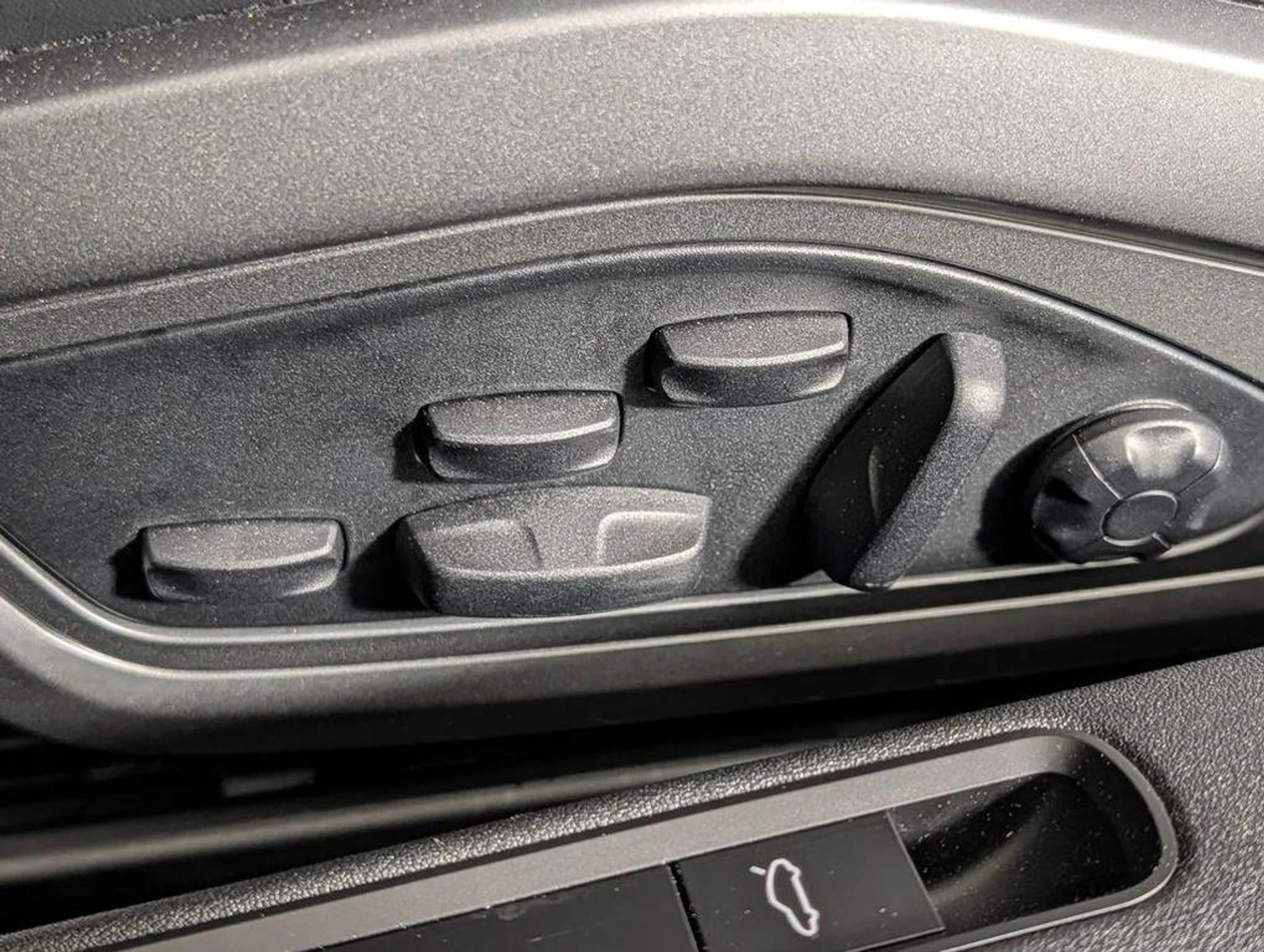 mph023_1958683216_Vy_Zs_EC_Ud_g_Fti_E8o_Yo_Xa_OM_vf_R8_b10480668c