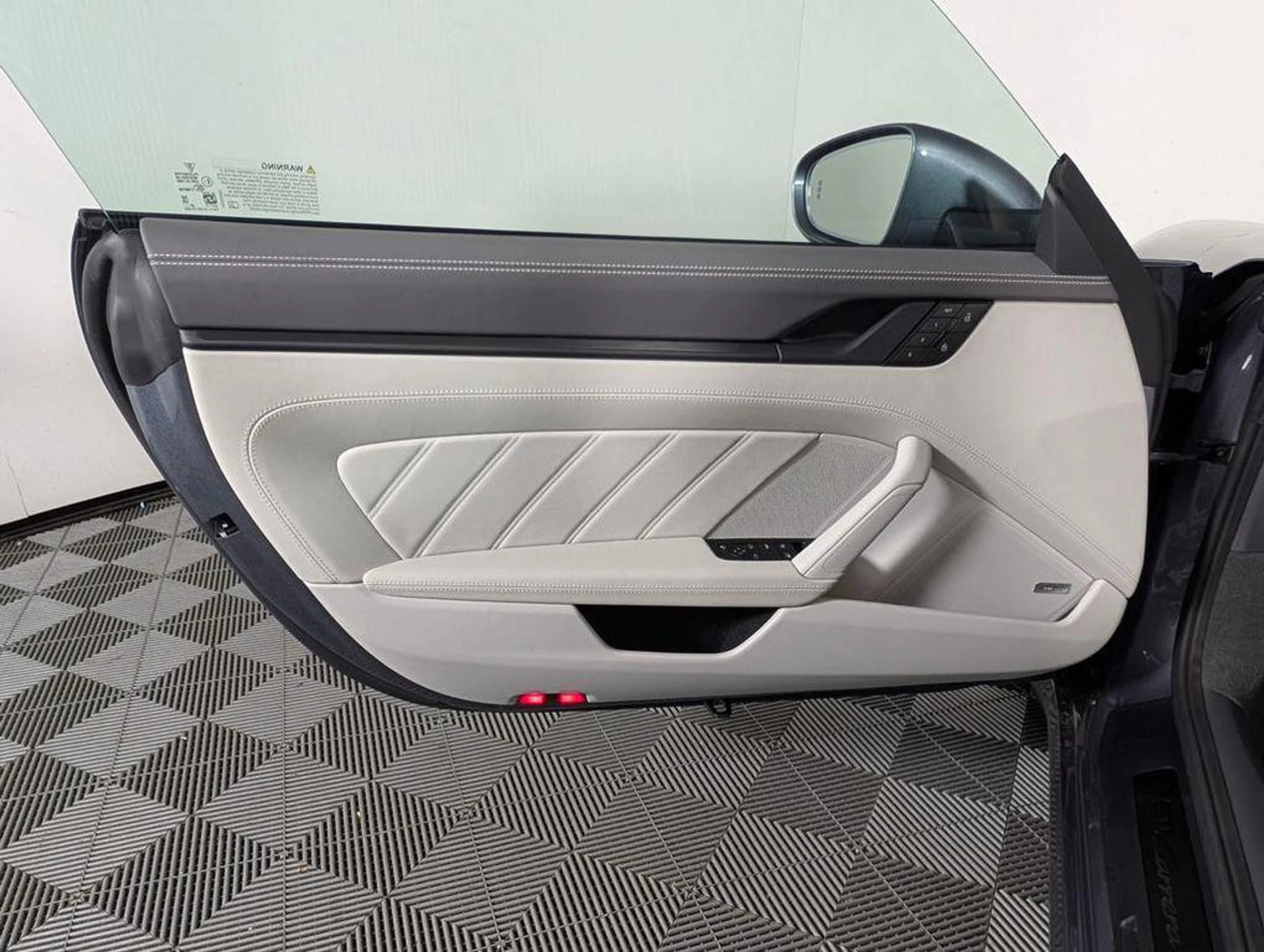 mph023_1967214129_TRDZ_Iphz_CW_Siq_U_Nior9_LU_Foexw_ae2d5dac26