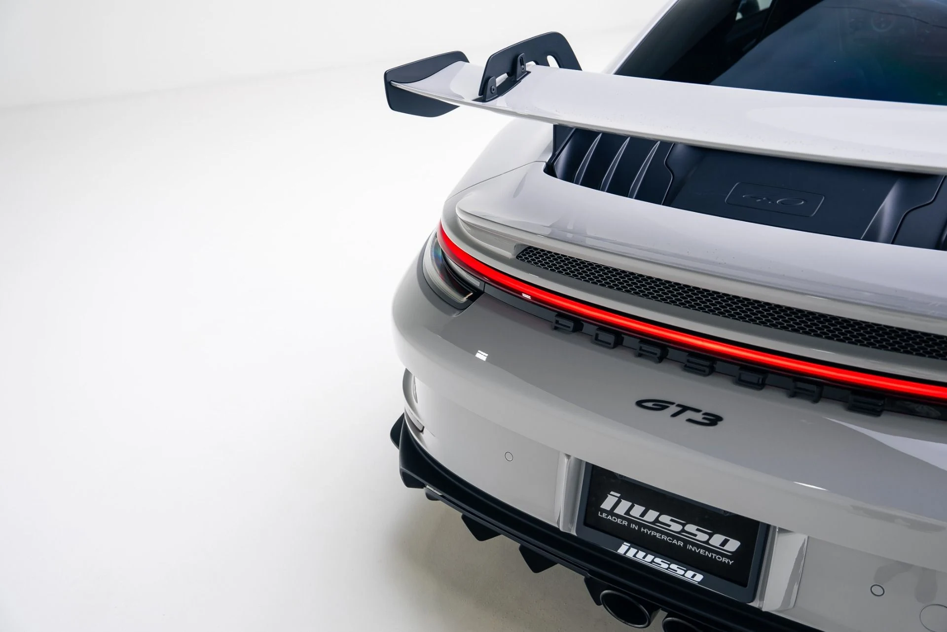 mph023_1969648780_Used_2024_Porsche_911_GT_3_1766184569_7bd33a010a