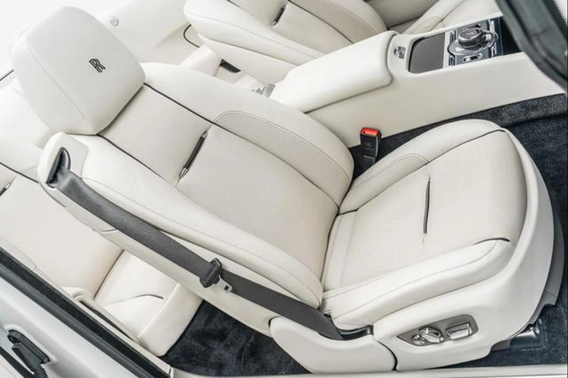 mph023_1976580310_G38gx_XX_7u0_Rha_I_i8o_AWI_Yl_VFI_385bf08274