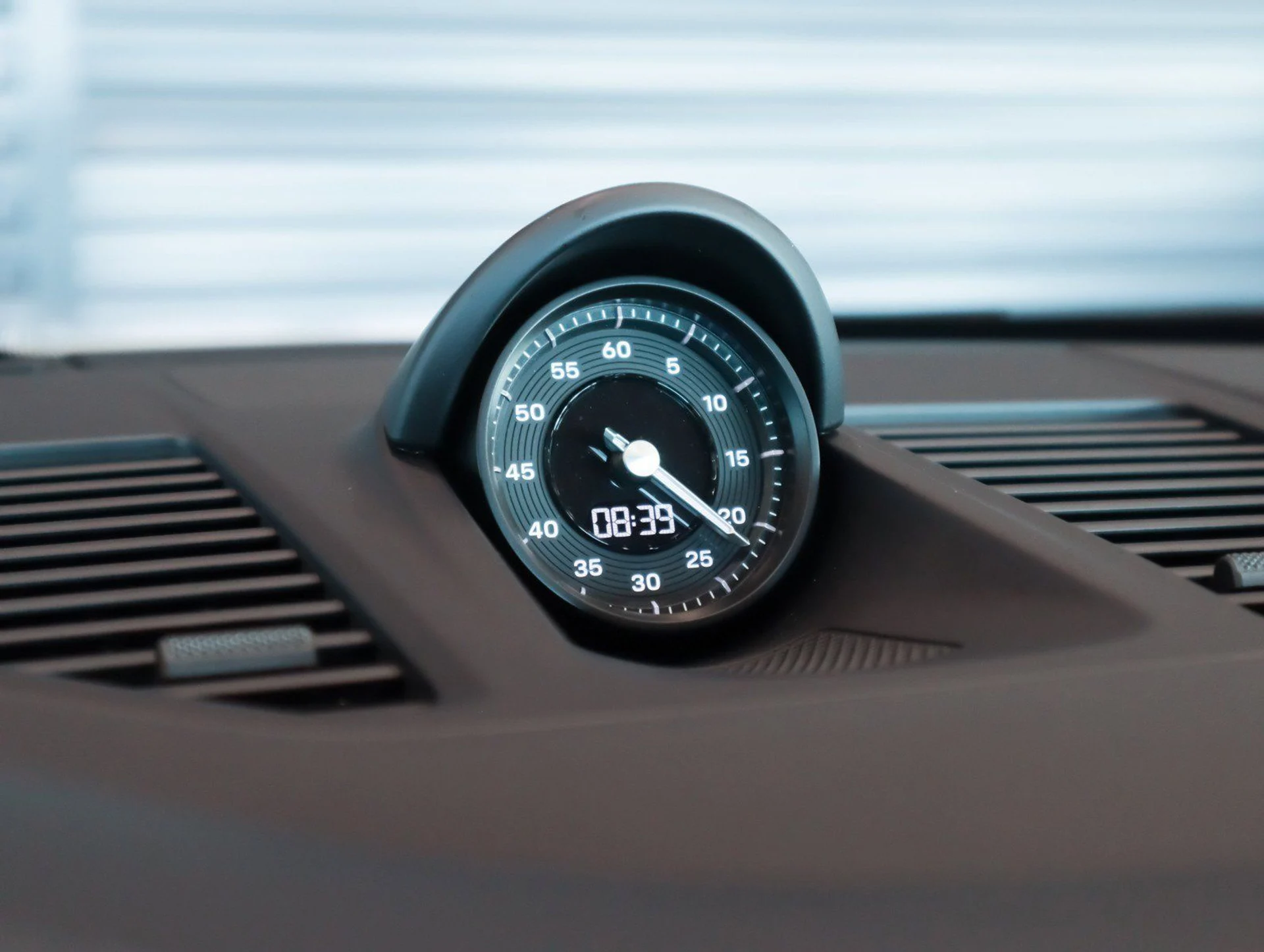 mph023_197920395_c9732021c294e2d78f0e624cfcee18c6_945bd656f7