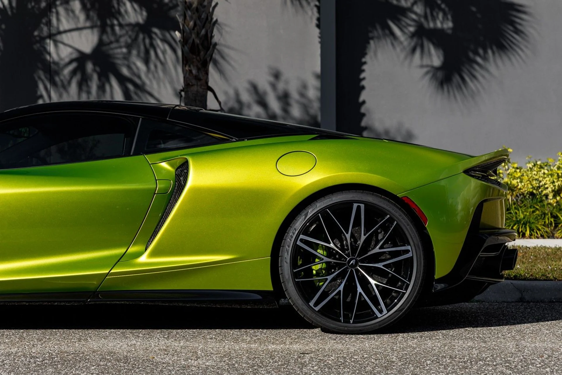 mph023_1985712782_462_p24_l_4aee4b2a7b