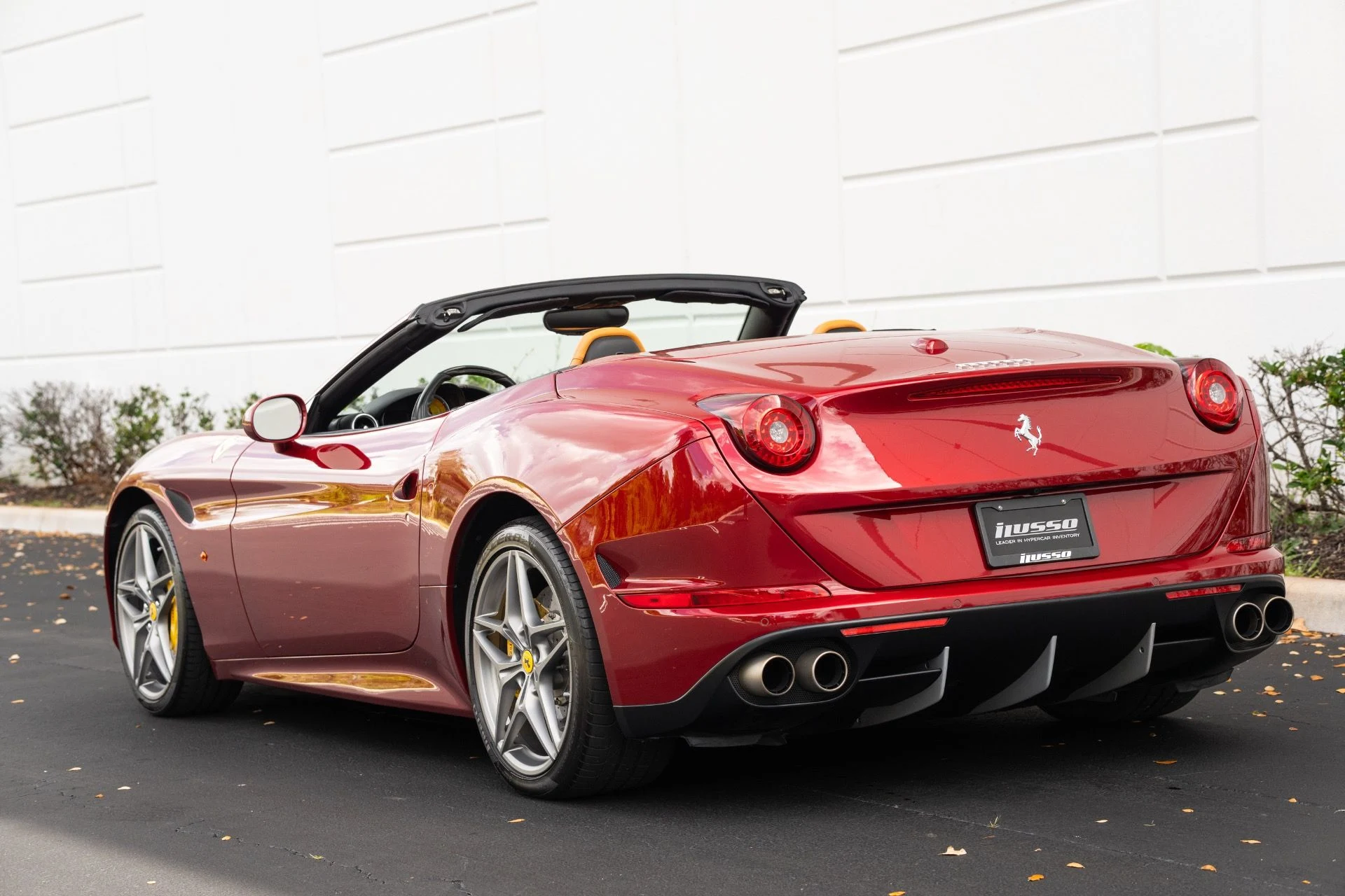 mph023_199223281_Used_2015_Ferrari_California_T_1773337239_2d758552bc