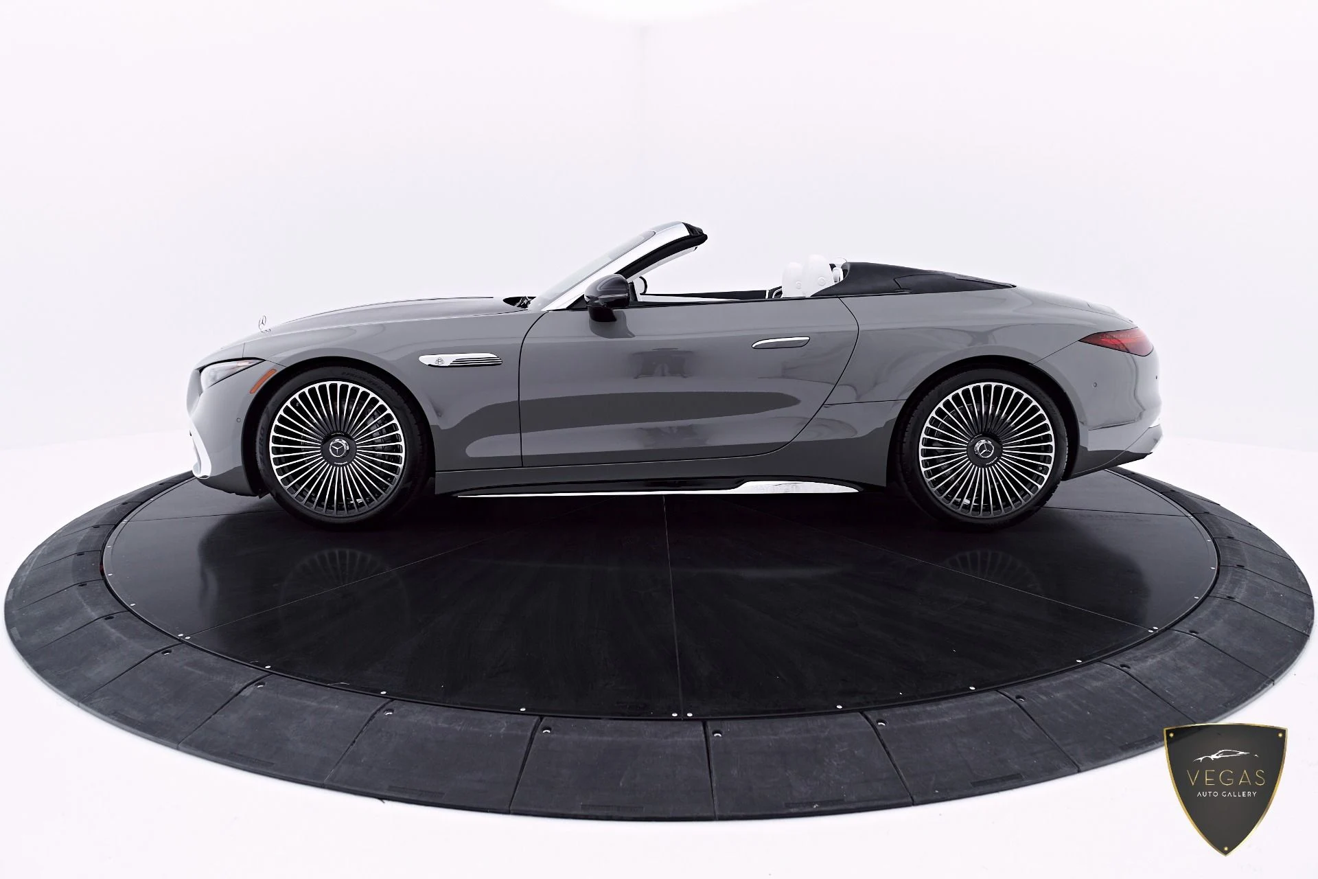 mph023_1993585572_Used_2026_Mercedes_Benz_SL_Class_Maybach_SL_680_1782236020_37d5e5cd19