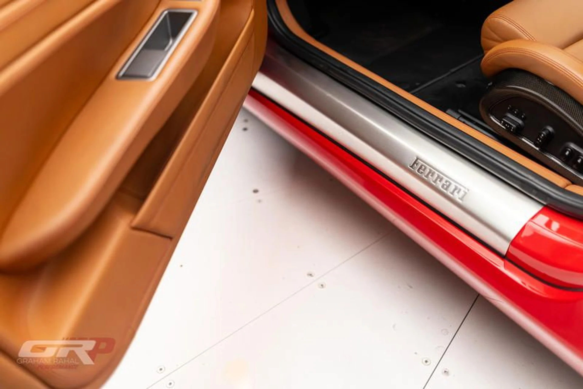 mph023_1996313826_3_E9926_B8_B2_B6_45_DA_820_E_F4_D77_DC_5961_D_58584c0324