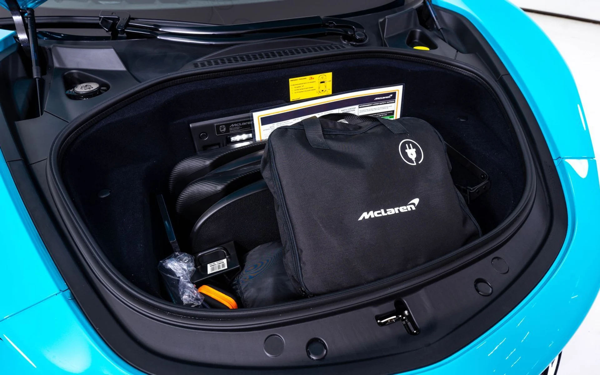 mph023_1996786562_159b977a5f89b044d58d845a3f9fa177x_aeb2fc4370