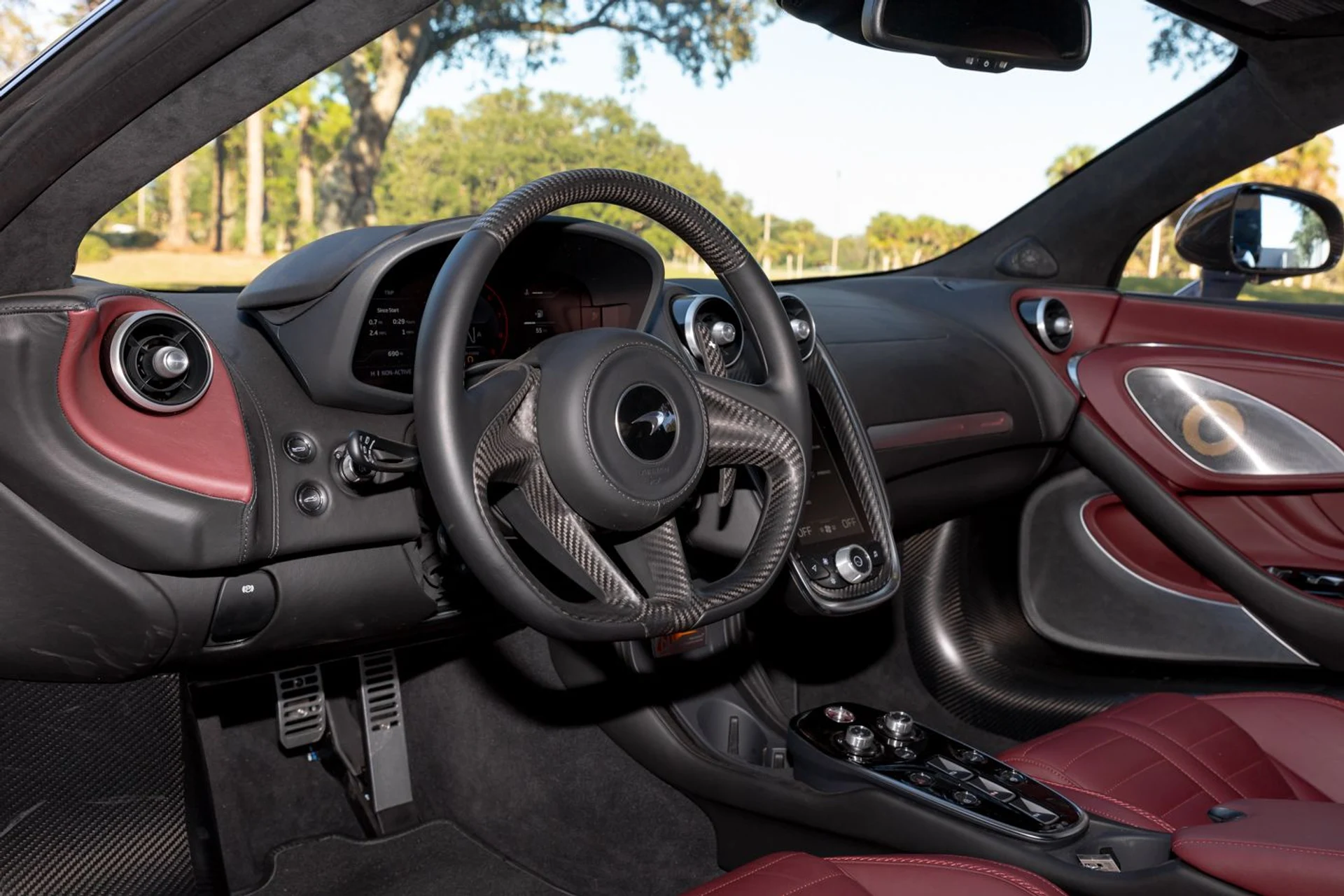 mph023_1998829525_467_p24_l_41ee9858b3