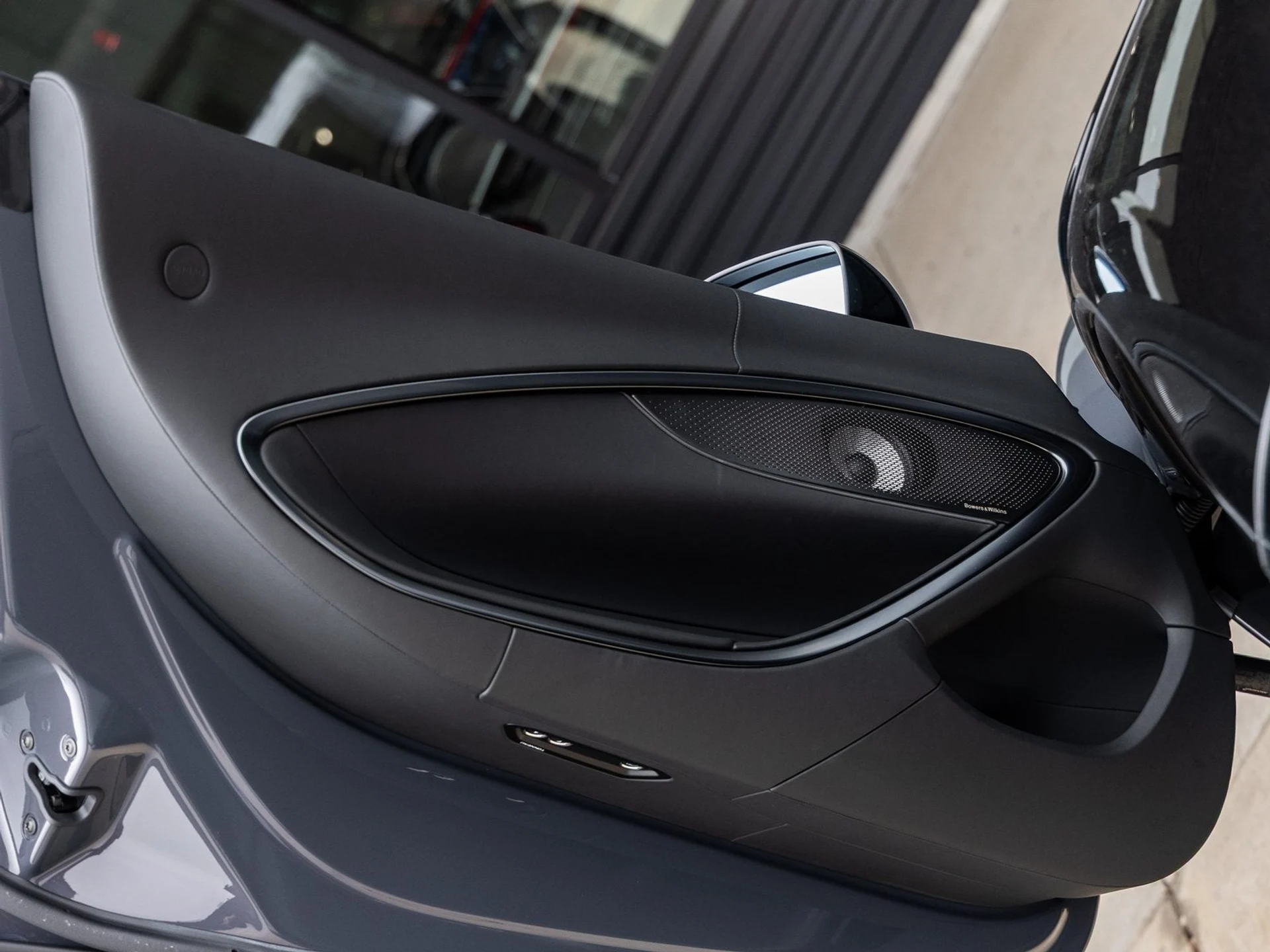 mph023_2013704877_24_f20a2e6ee8