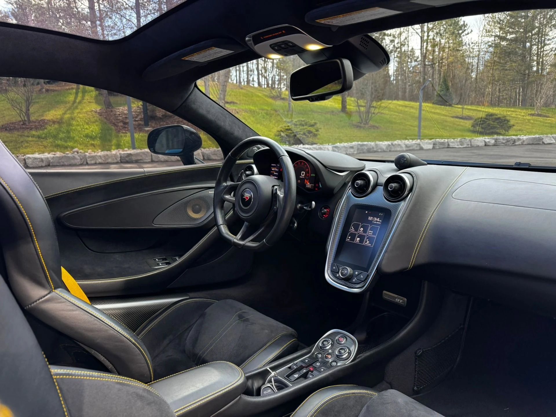 mph023_2019687716_Used_2017_Mc_Laren_570_GT_1773252838_81387bd44f