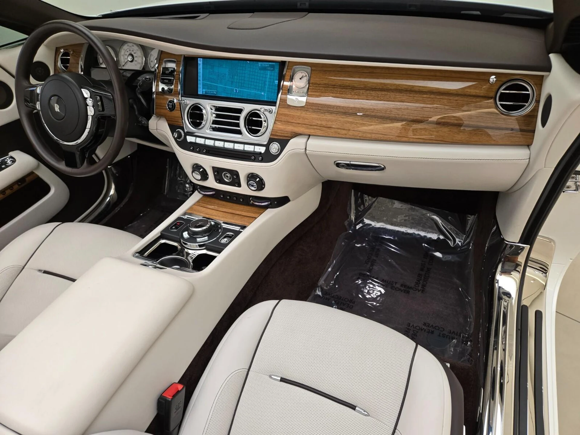 mph023_2022328300_Used_2016_Rolls_Royce_Dawn_1758780473_efa6ed8449
