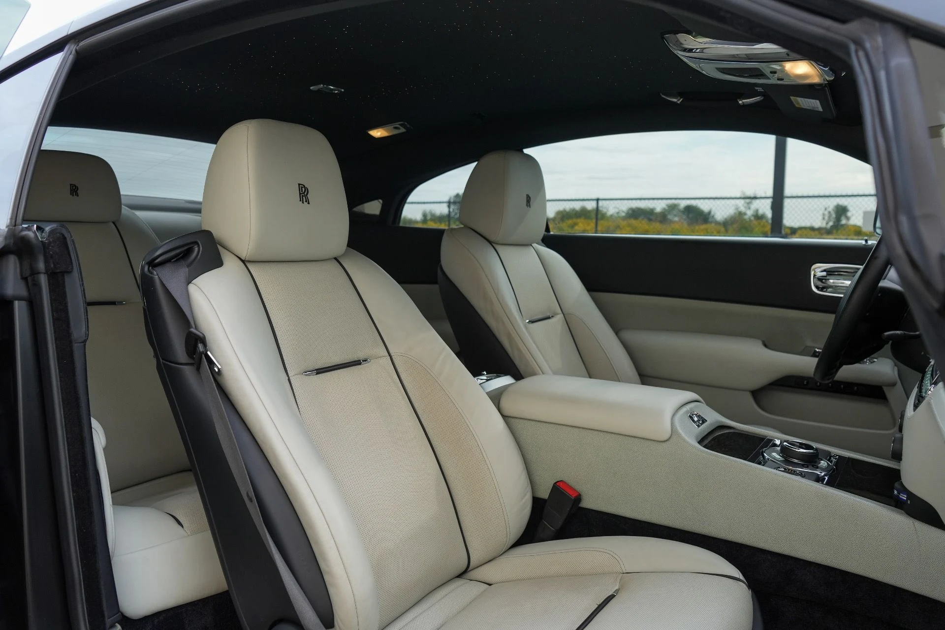 mph023_2024039287_Used_2015_Rolls_Royce_Wraith_1789768285_b411859df9