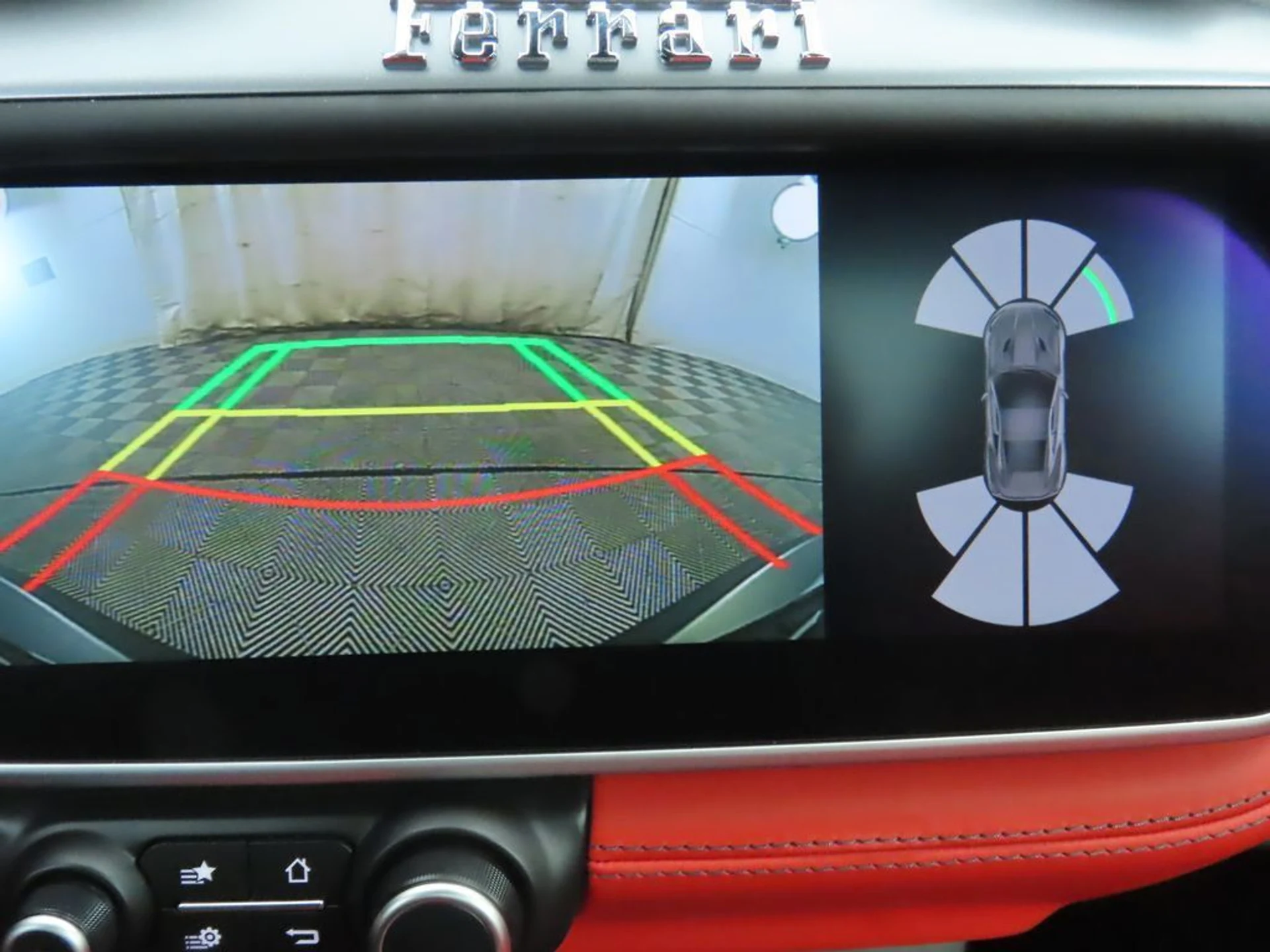 mph023_2026684817_used_2019_ferrari_portofino_base_8119_22954184_24_1024_57a12d3060