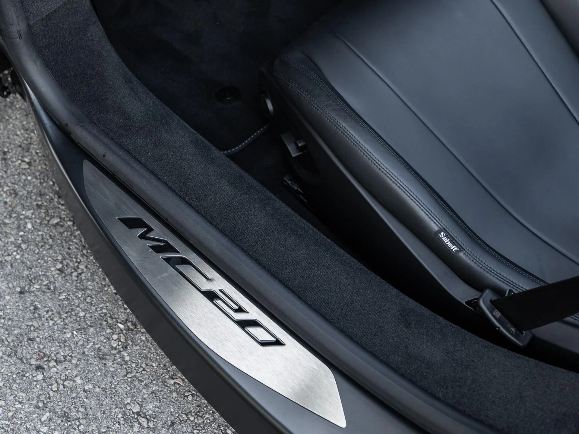 mph023_202983820_Used_2023_Maserati_MC_20_Cielo_1753203986_f8fdbf8801