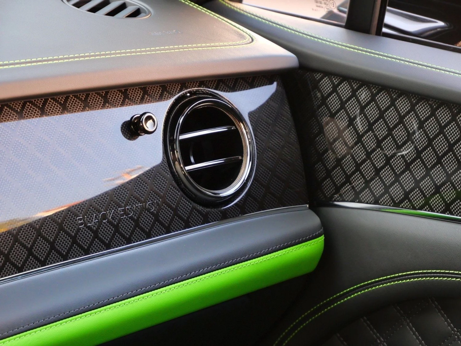 mph023_2034958669_736c90cd41bd650c656ca2a4adc1d5d1x_3cfe79e465