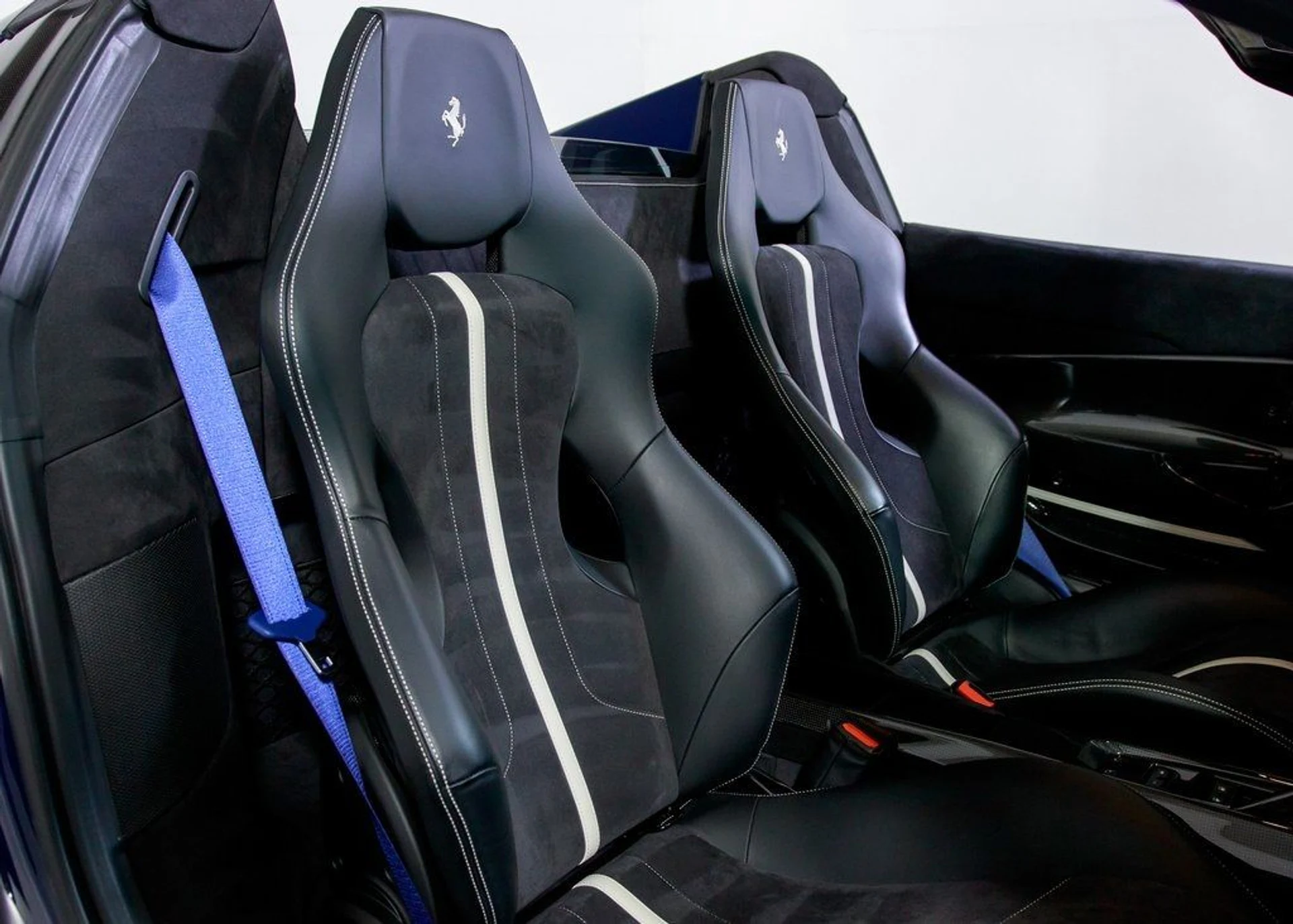 mph023_204172313_7a1efd70a9aa3fbd36b9e5b8985a9178_f5017f3149