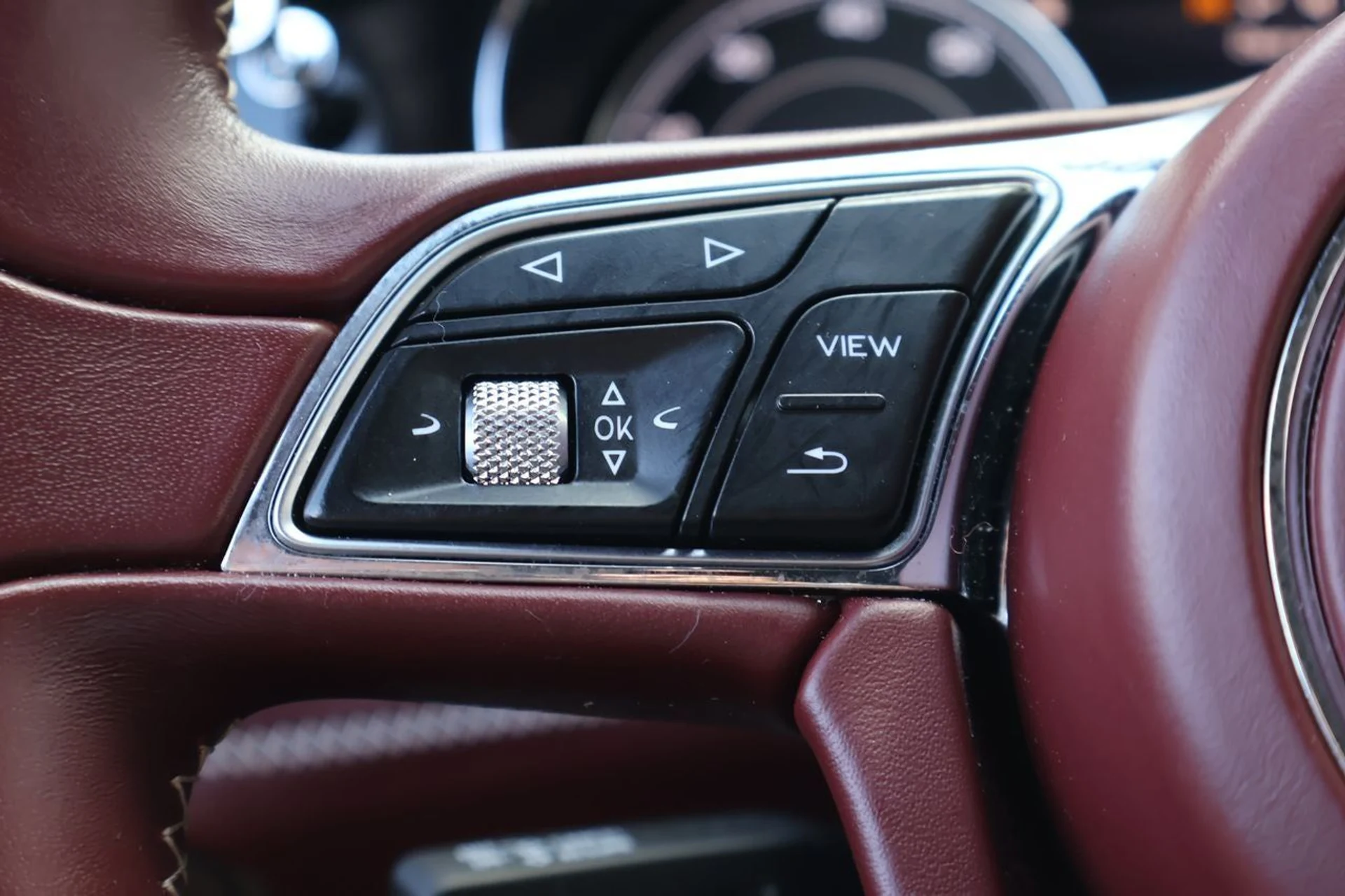 mph023_2043437630_24_c9b9be1f95