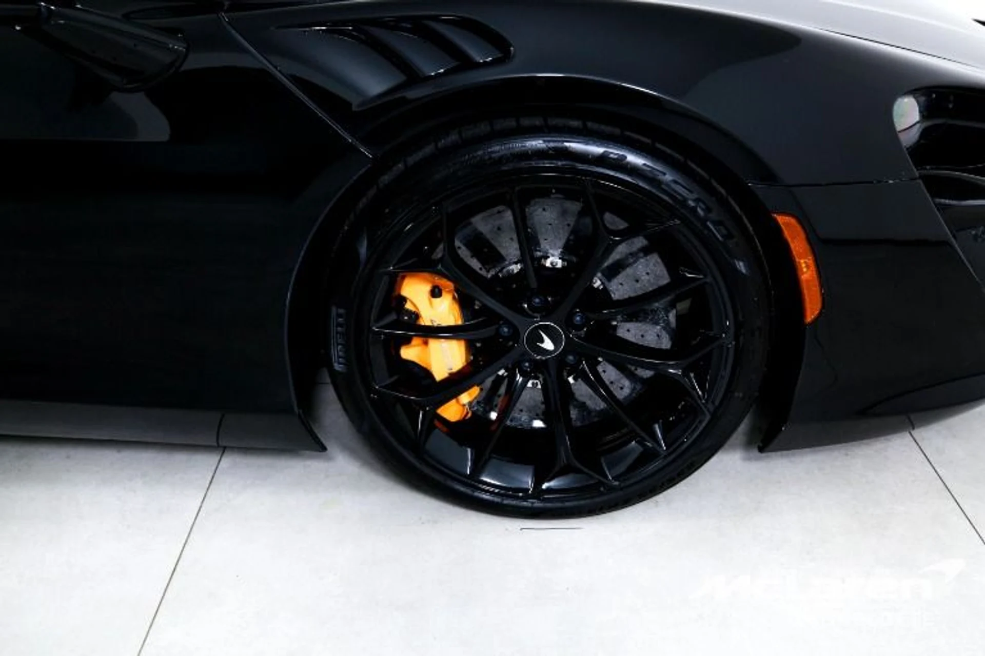 mph023_204382567_Used_2023_Mc_Laren_Artura_a48c8591cc