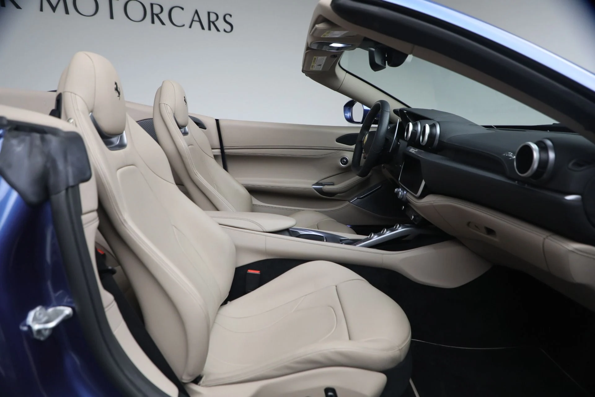 mph023_2045483098_Used_2020_Ferrari_Portofino_1771280099_1bcdd48da0