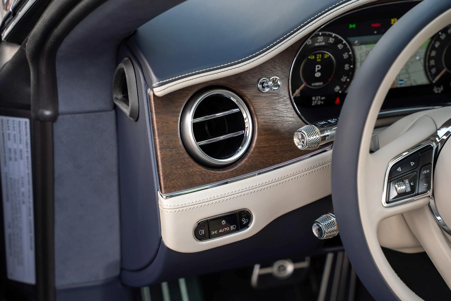 mph023_2047299665_470961999_692009bfaf5727c8024d8205_2845446be5