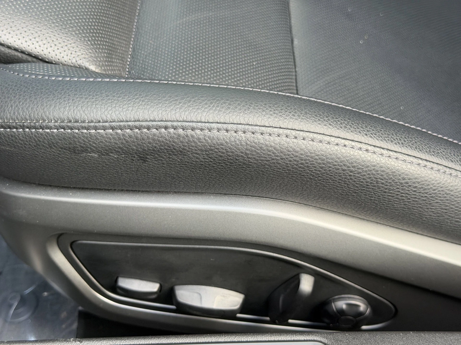 mph023_2052968880_b066cbd8fbcfdb183e994c1acb47db5fx_7001c70410