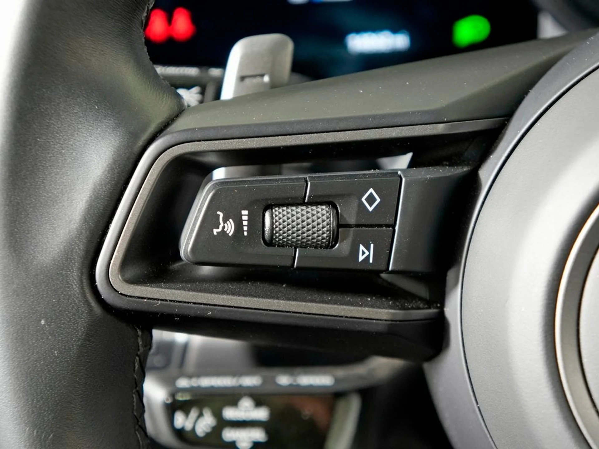 mph023_205431304_24_5add12587e