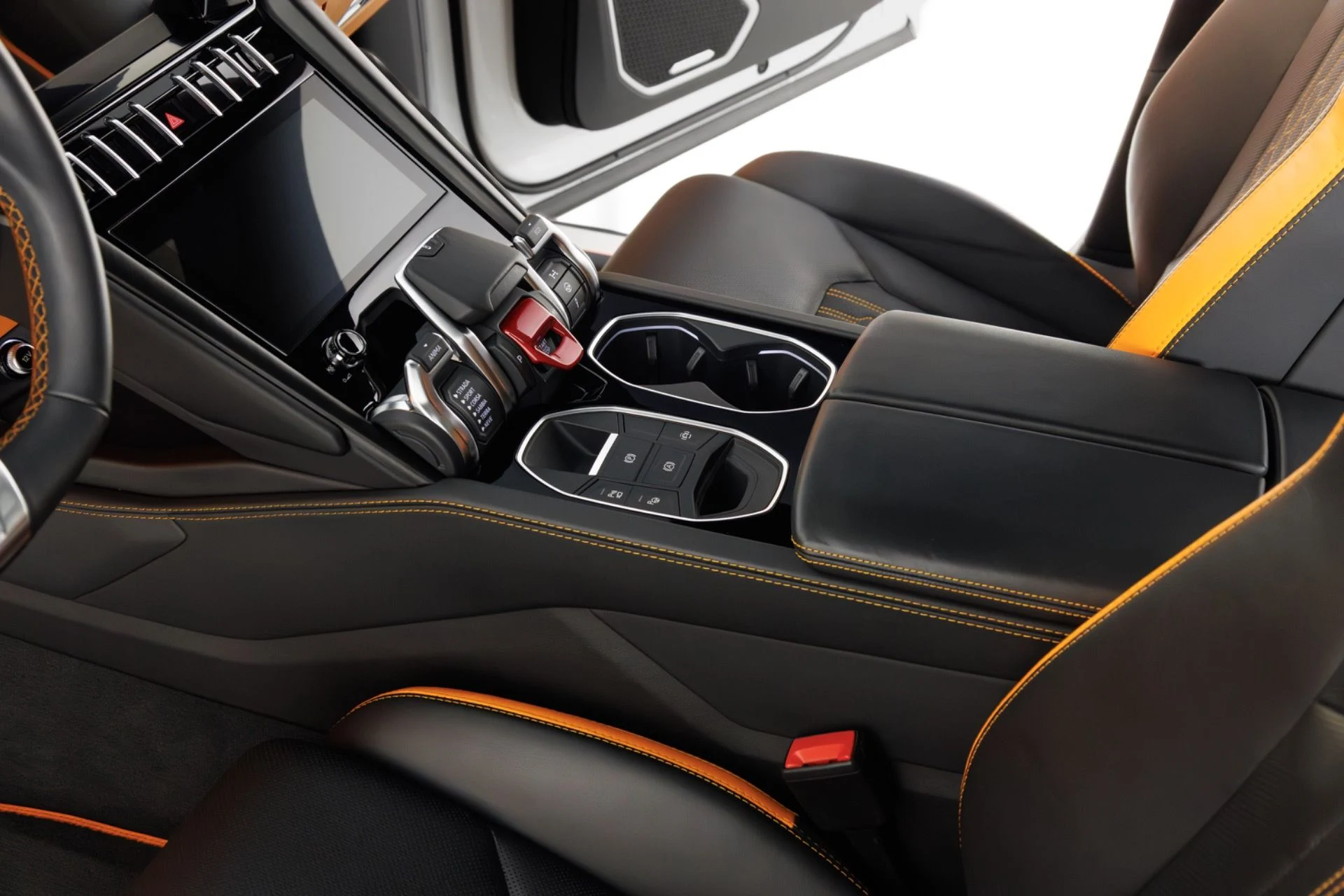 mph023_206094009_Used_2024_Lamborghini_Urus_S_1775674860_65d70c76bd