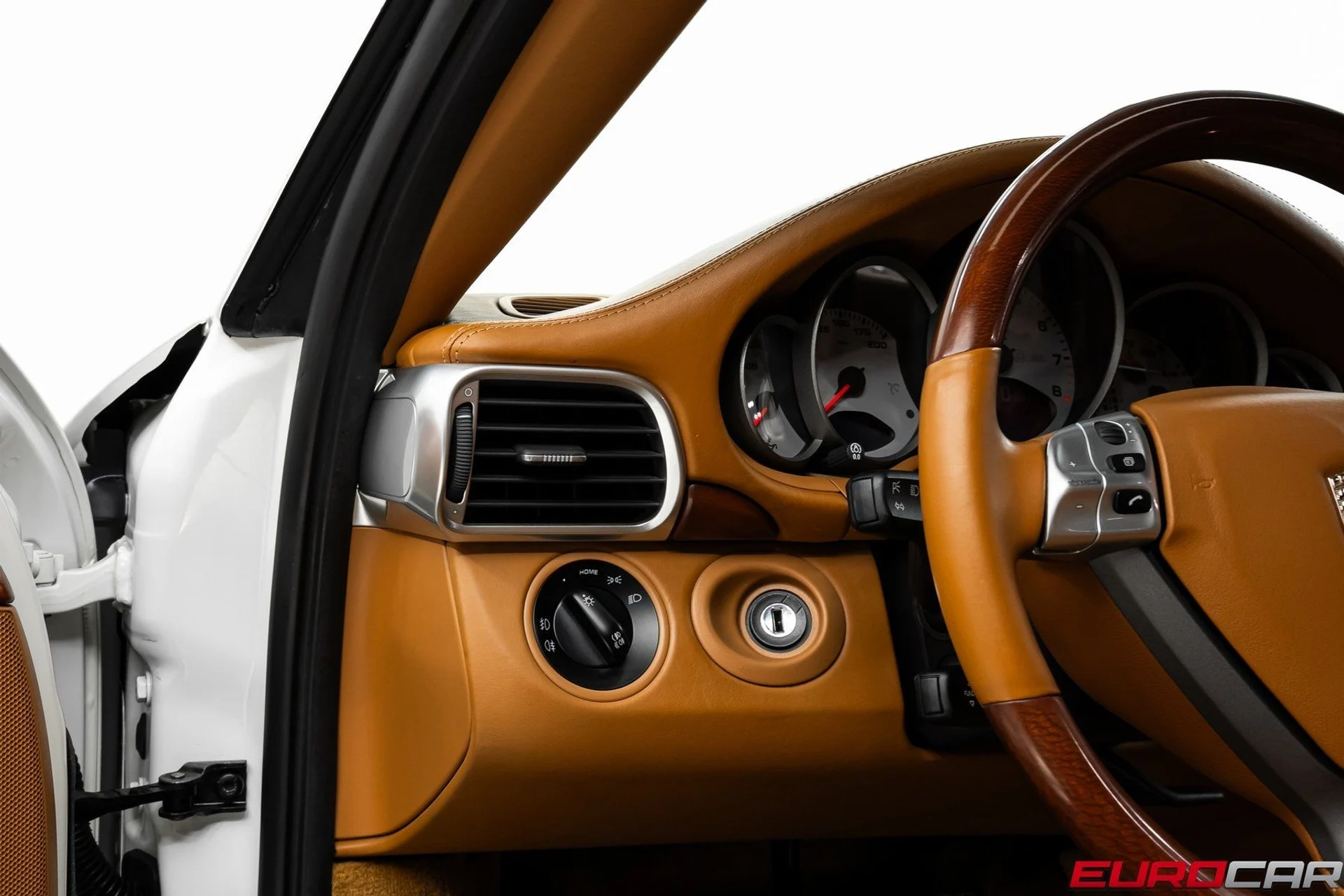 mph023_2061963265_image_24_f0271a5bf2