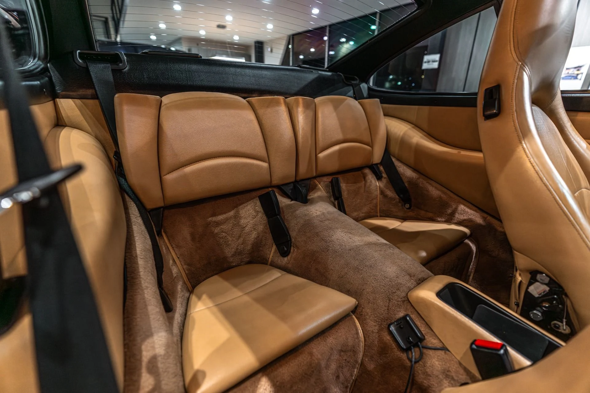 mph023_2069257589_13040_p24_l_0eb70ca44e