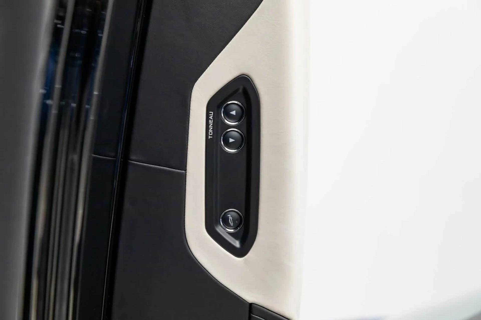 mph023_2083135126_24_7f86c1d2cc