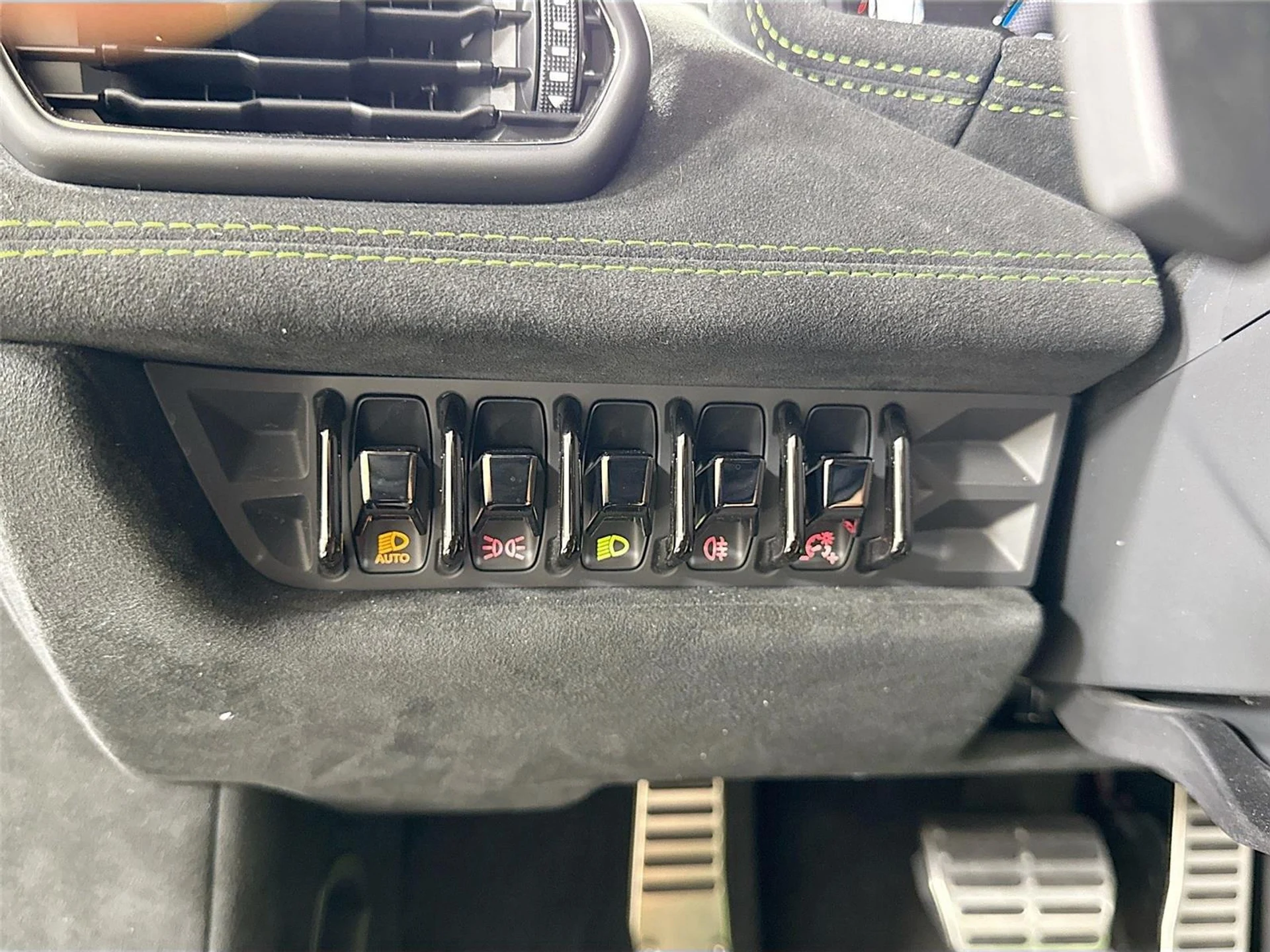 mph023_2084644485_b7f5fc3702e9b1029115a39f9476d0fe_5b38867eed