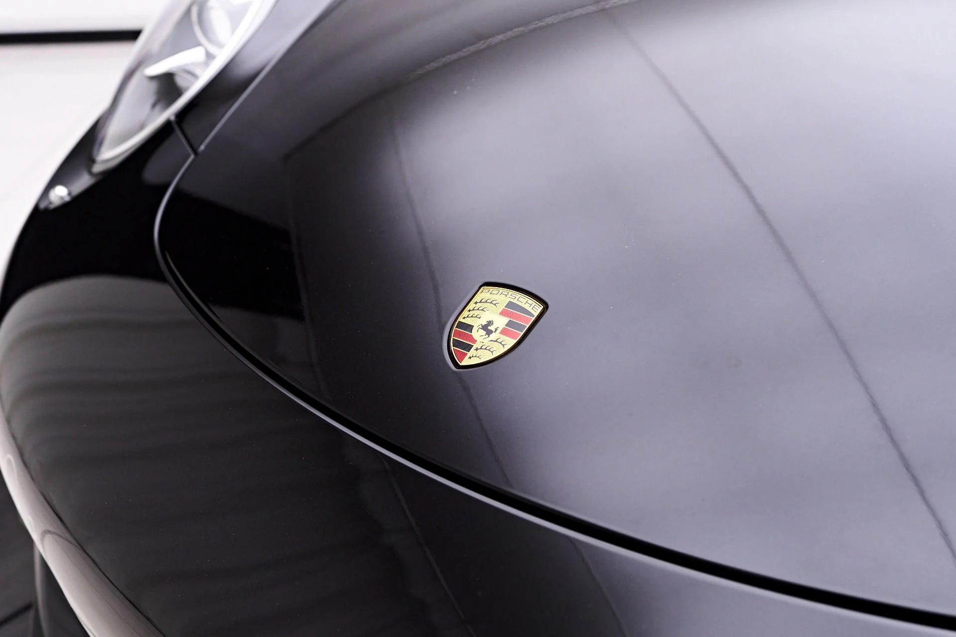mph023_20878851_Used_2015_Porsche_911_Carrera_1752707667_00beaa6d35