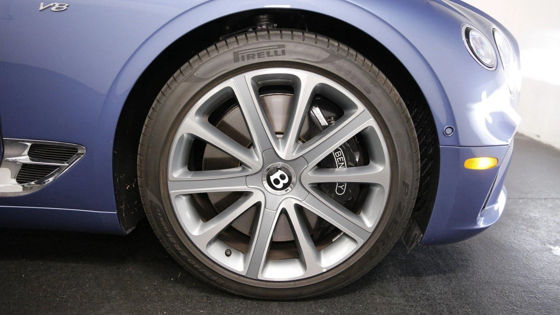 mph023_2089492521_Used_2022_Bentley_Continental_GT_V8_1682771369_91c43b5977