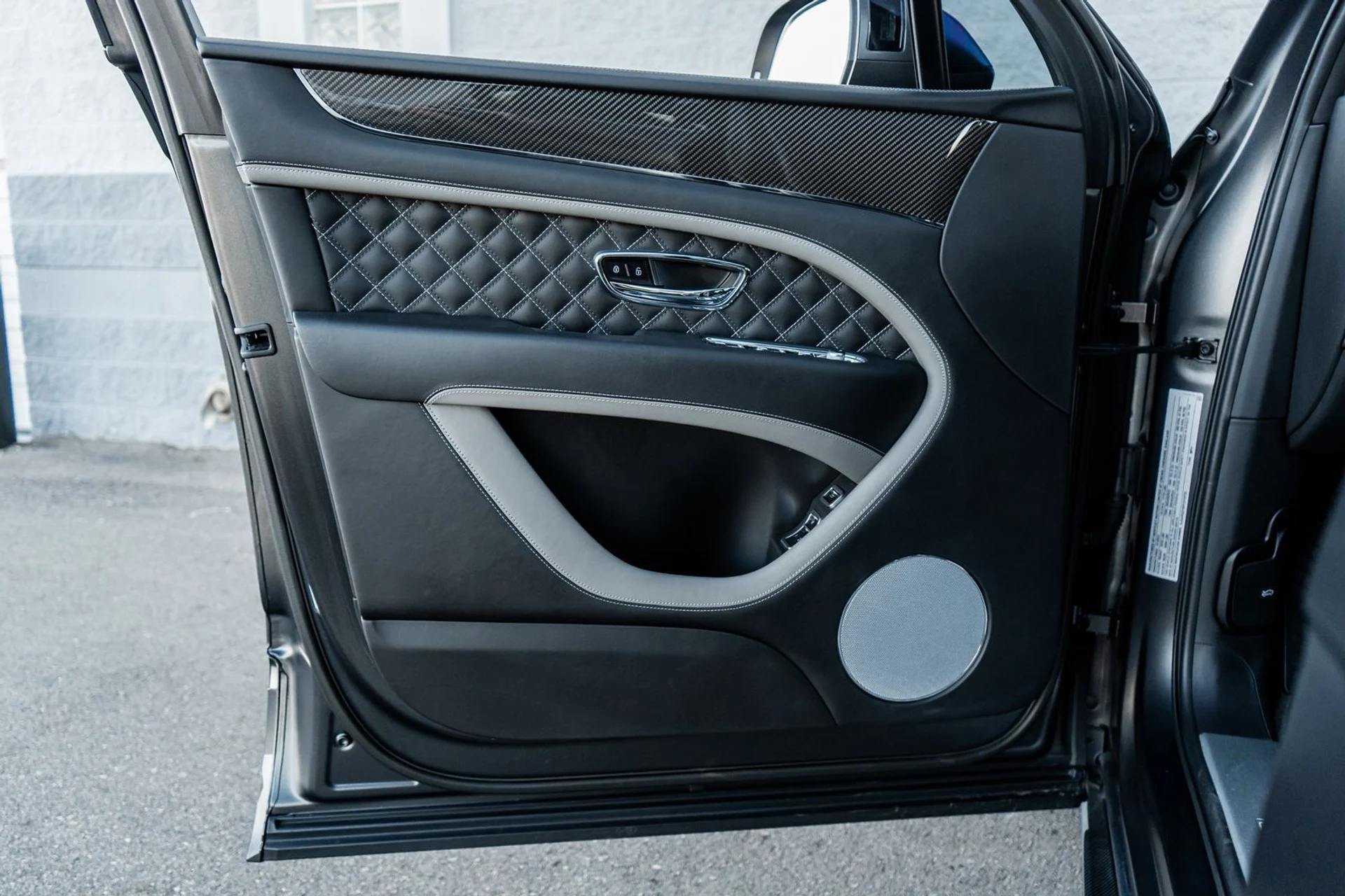 mph023_2089964898_ecad2488_ab4b_49a1_a758_3a0800360b54_87389f5689