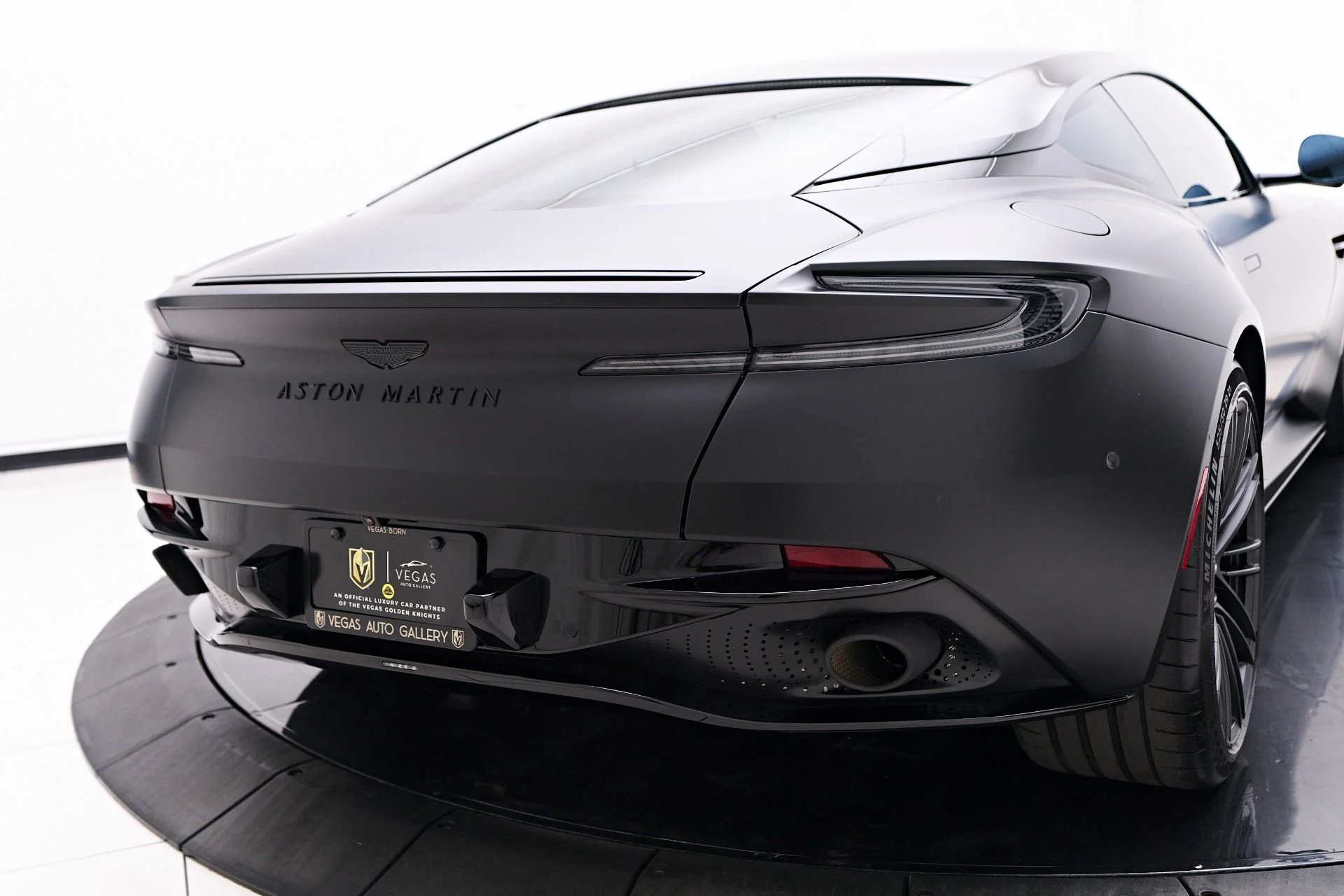 mph023_2090885039_Used_2024_Aston_Martin_DB_12_1752612779_f0c2e6c28e