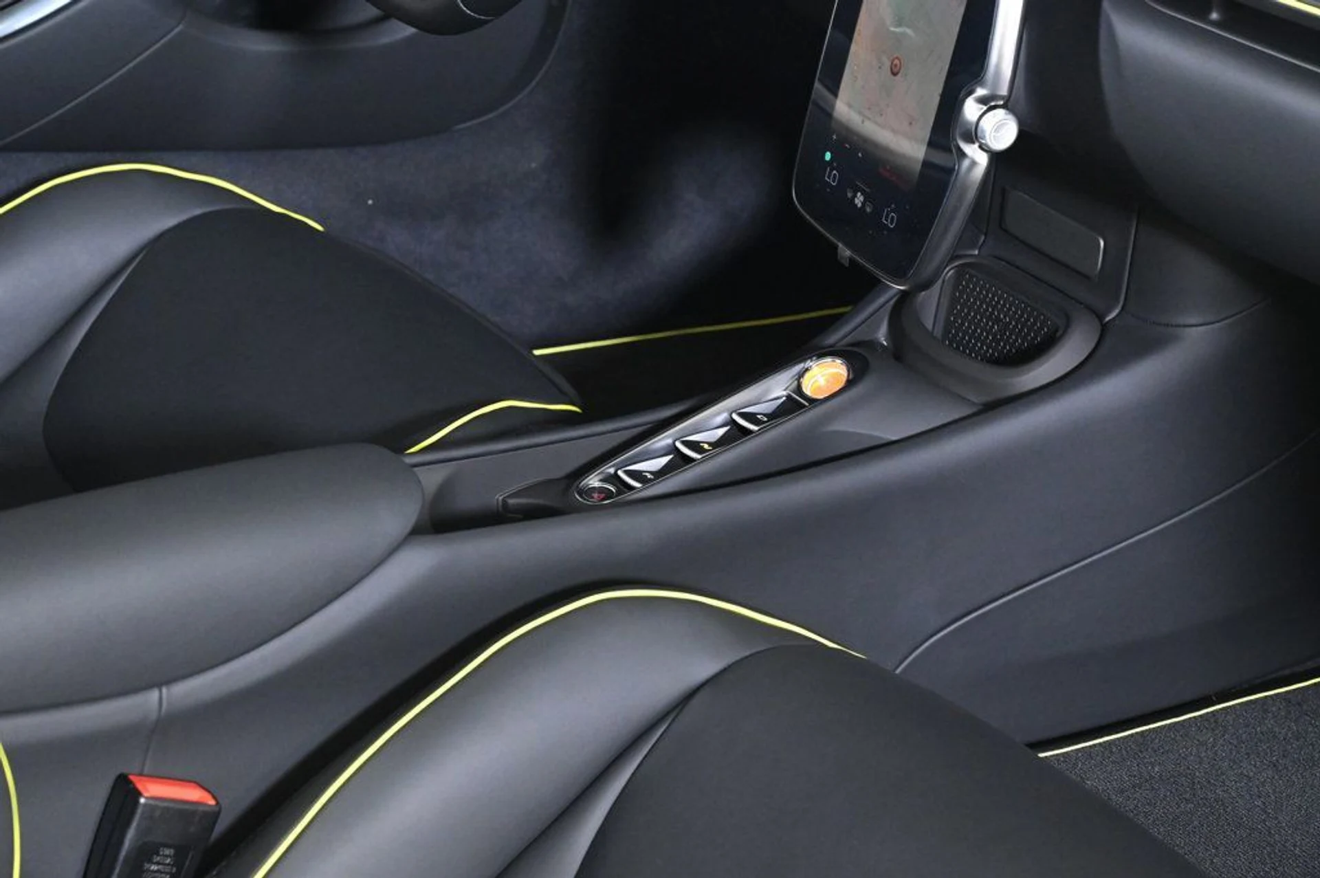 mph023_2093029294_new_2026_mclaren_artura_techluxspider_11350_22992412_23_1024_1037f53cce