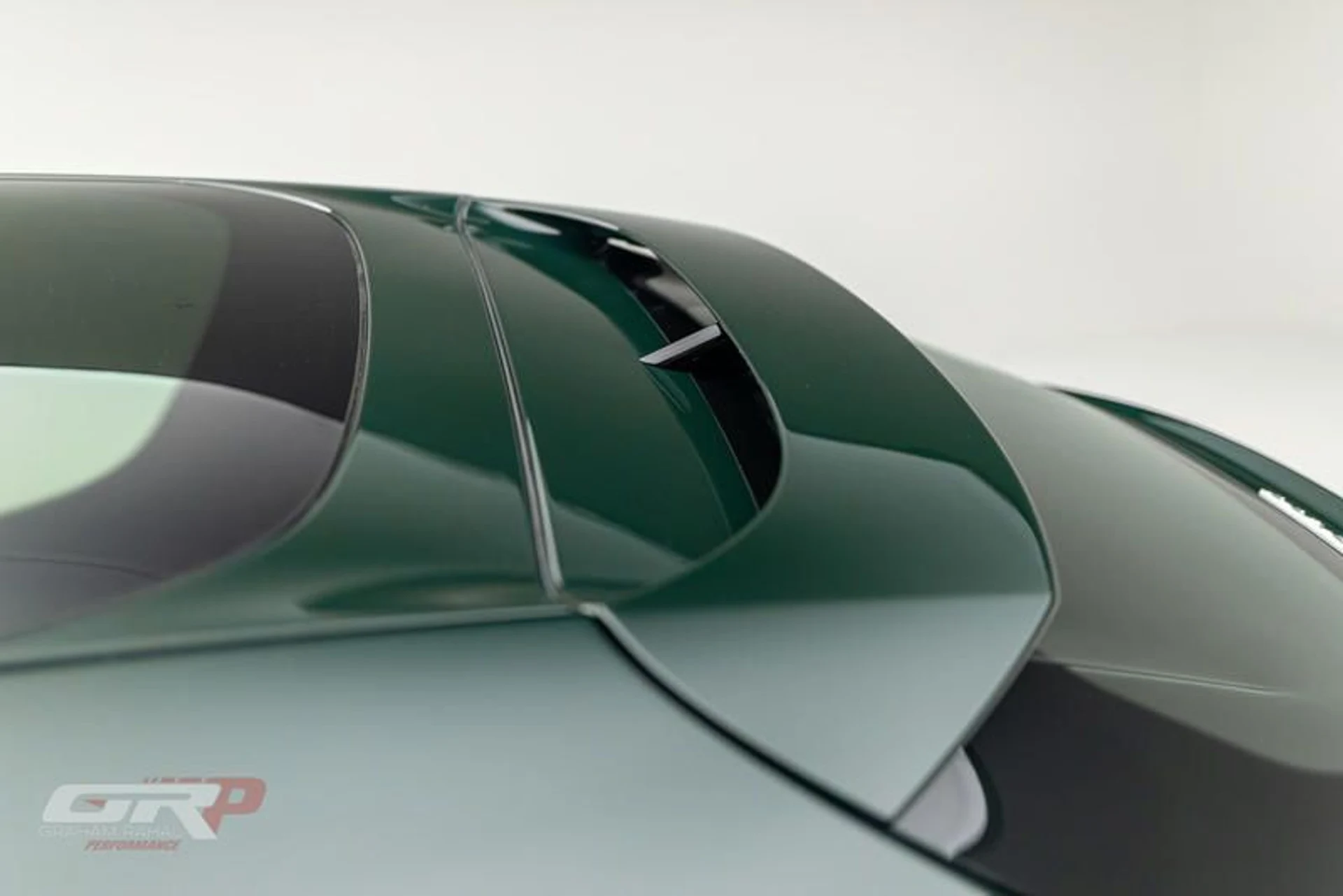 mph023_2105712396_73_C825_E9_F471_4_B41_B15_F_68_D146_D9_B48_D_788e5cadec