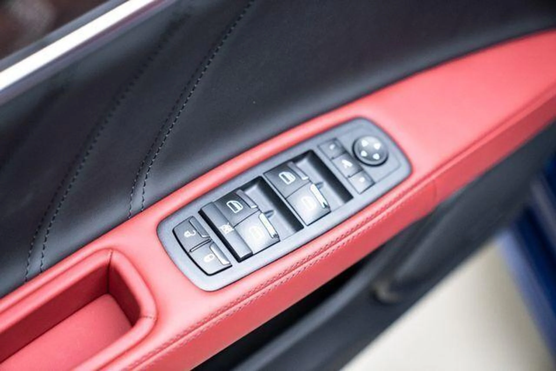 mph023_2110107414_New_2023_Maserati_Ghibli_Modena_1753160474_e680c8b5f6