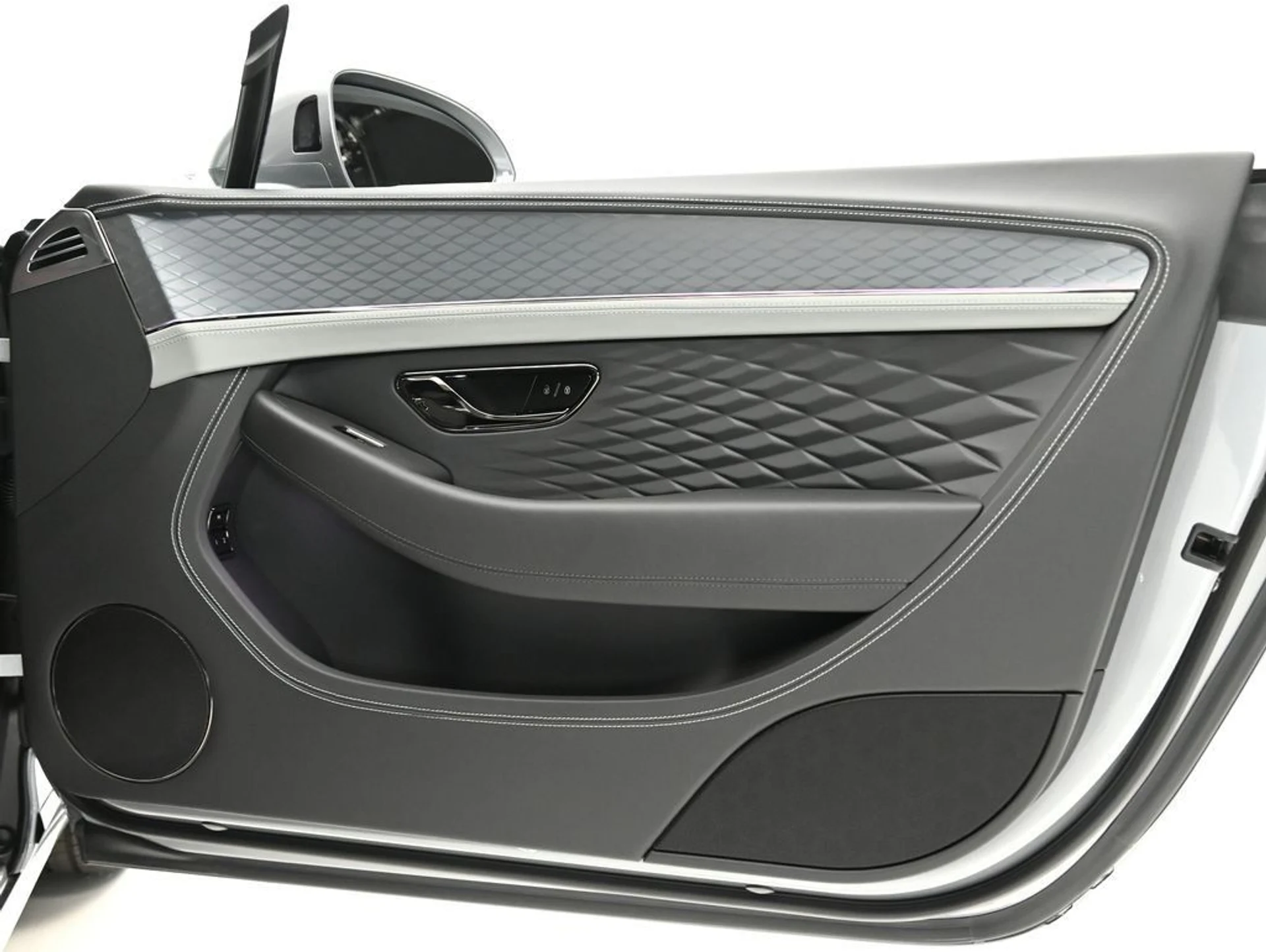 mph023_2118052752_4edb17216af9f35fd2ebdedce3314163_2431a4b3ba