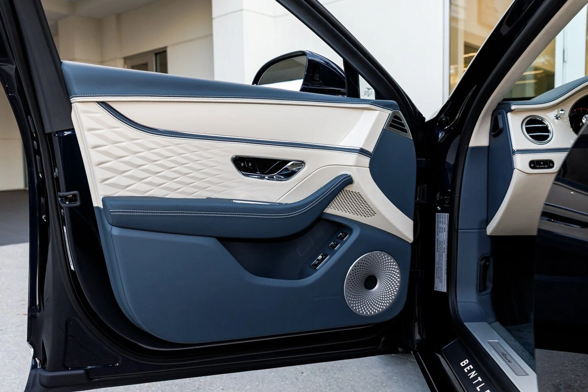 mph023_2118489676_d1498125cd76cdd2c5434e2ca56aa09ax_8212789cfc