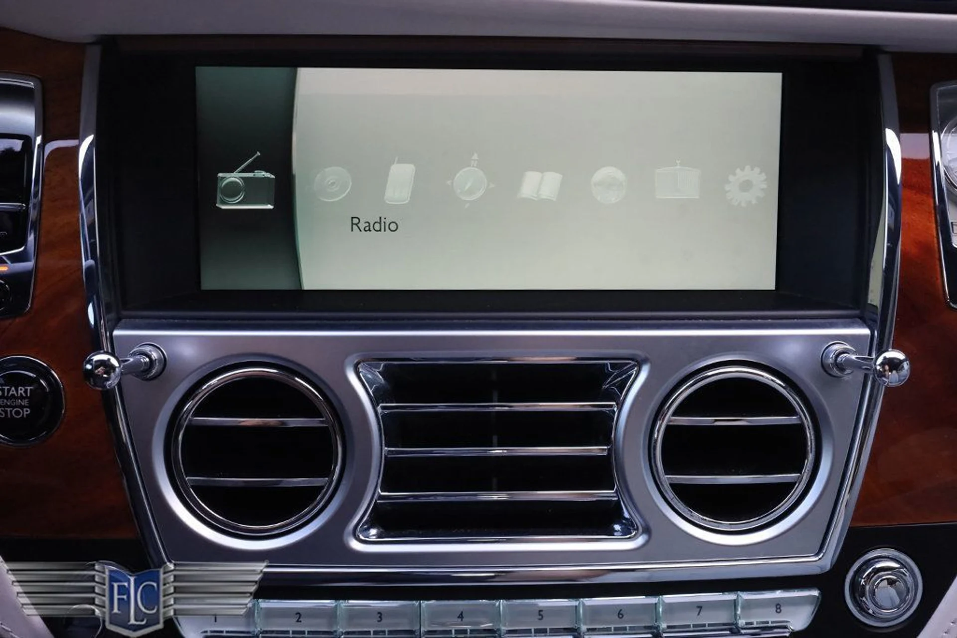 mph023_2121039743_used_2016_rolls_royce_dawn_2drconvertible_6305_22995256_24_1024_f15b67b965