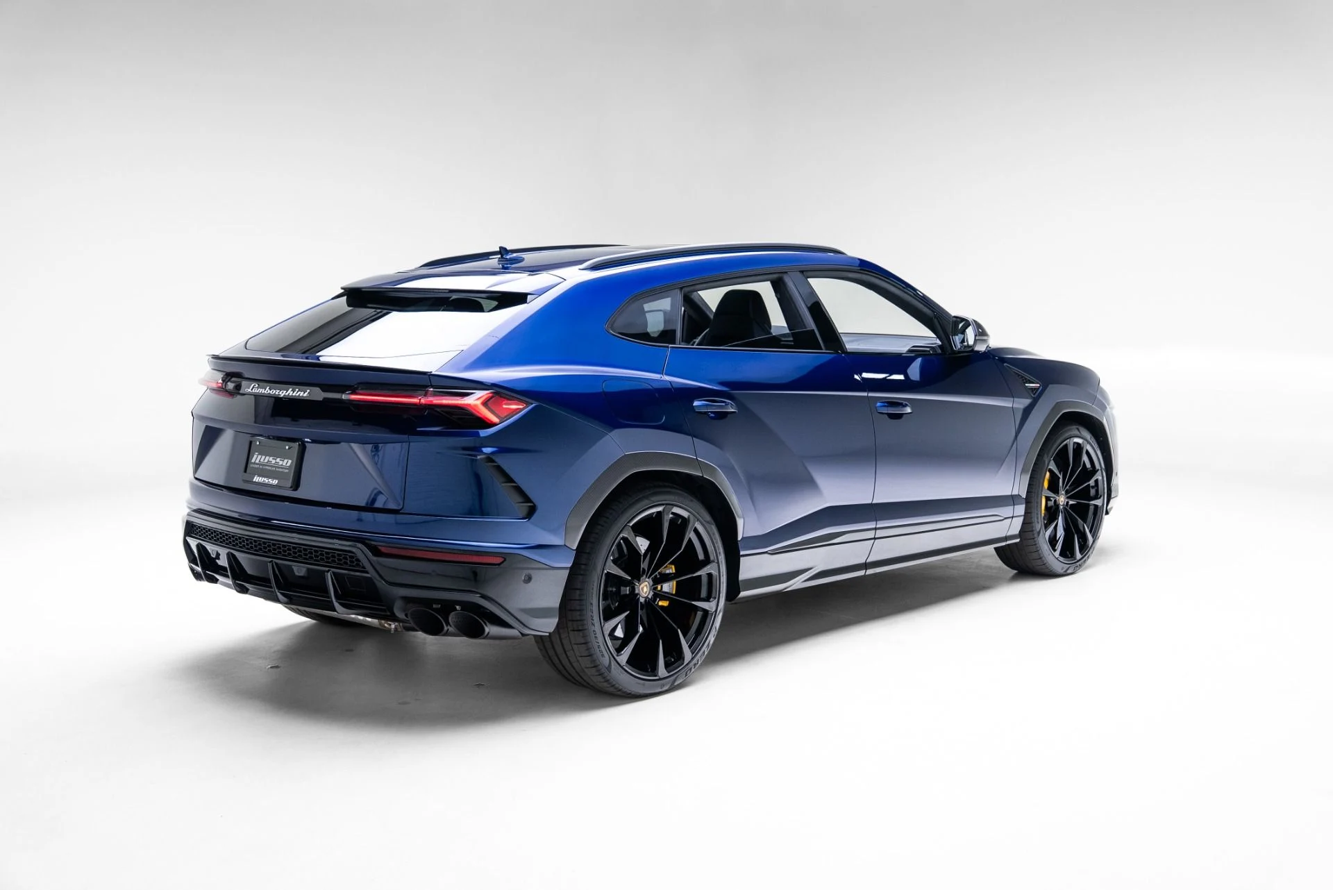 mph023_21245578_Used_2022_Lamborghini_Urus_1775598124_39202a5636