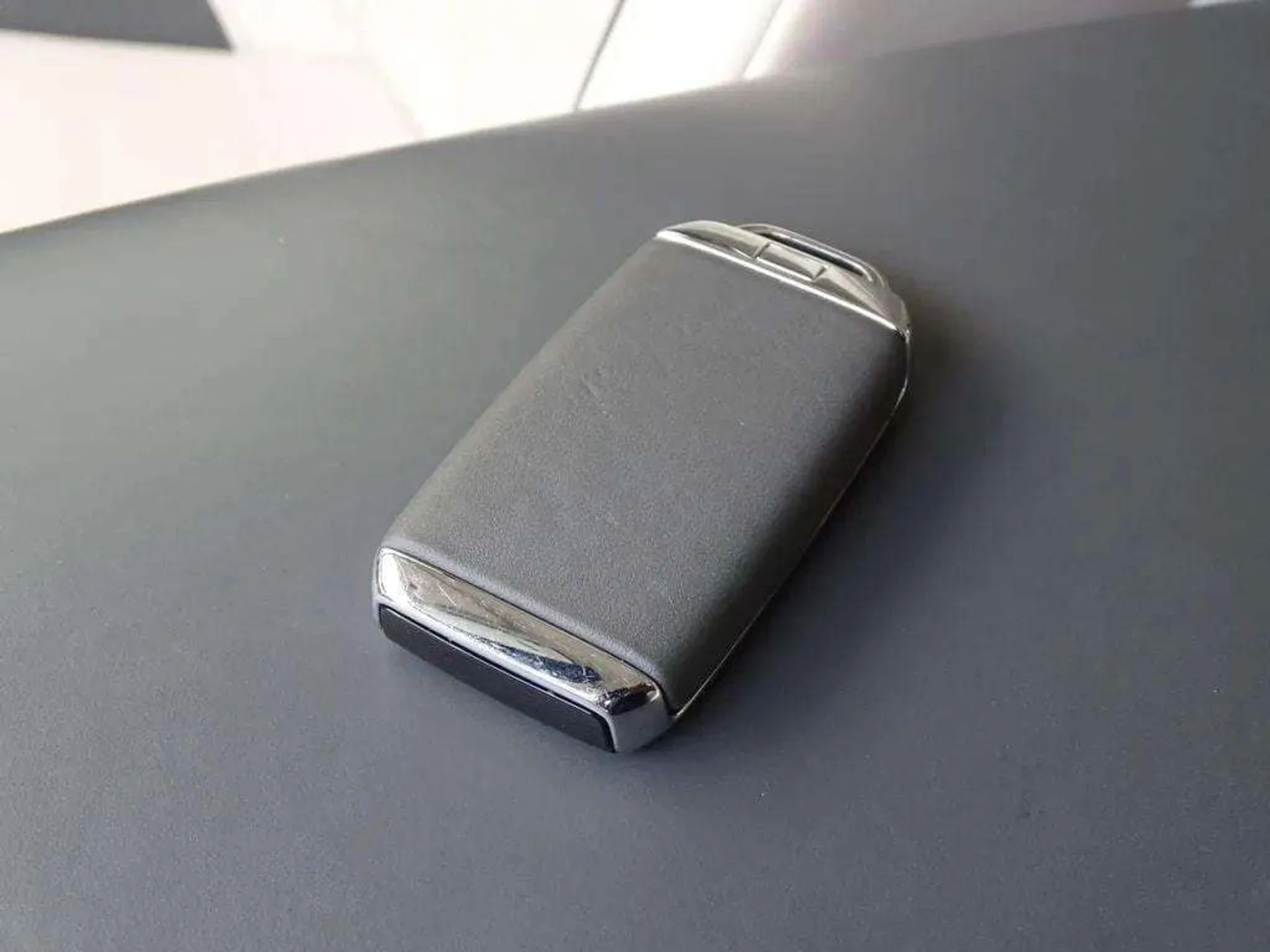 mph023_2128244838_48b448ddb9e1eff733dae73b2e52e2a5x_a9bc897ac9